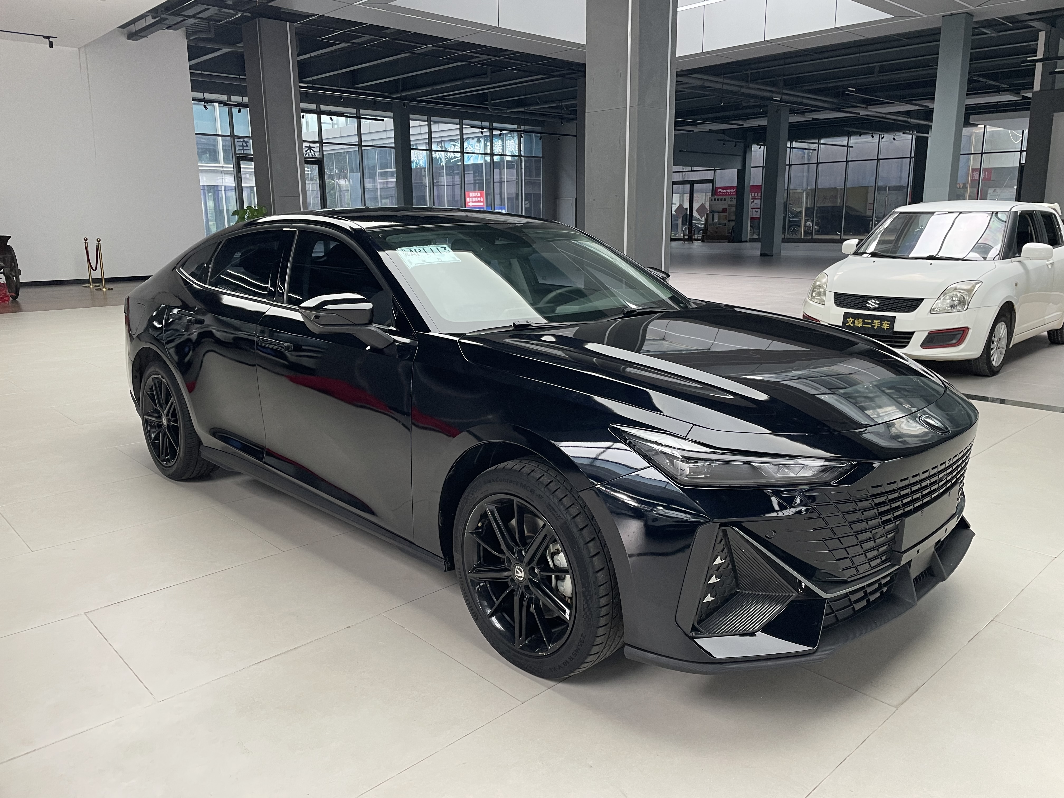 Changan UNI-K iDD 2023 car image #3