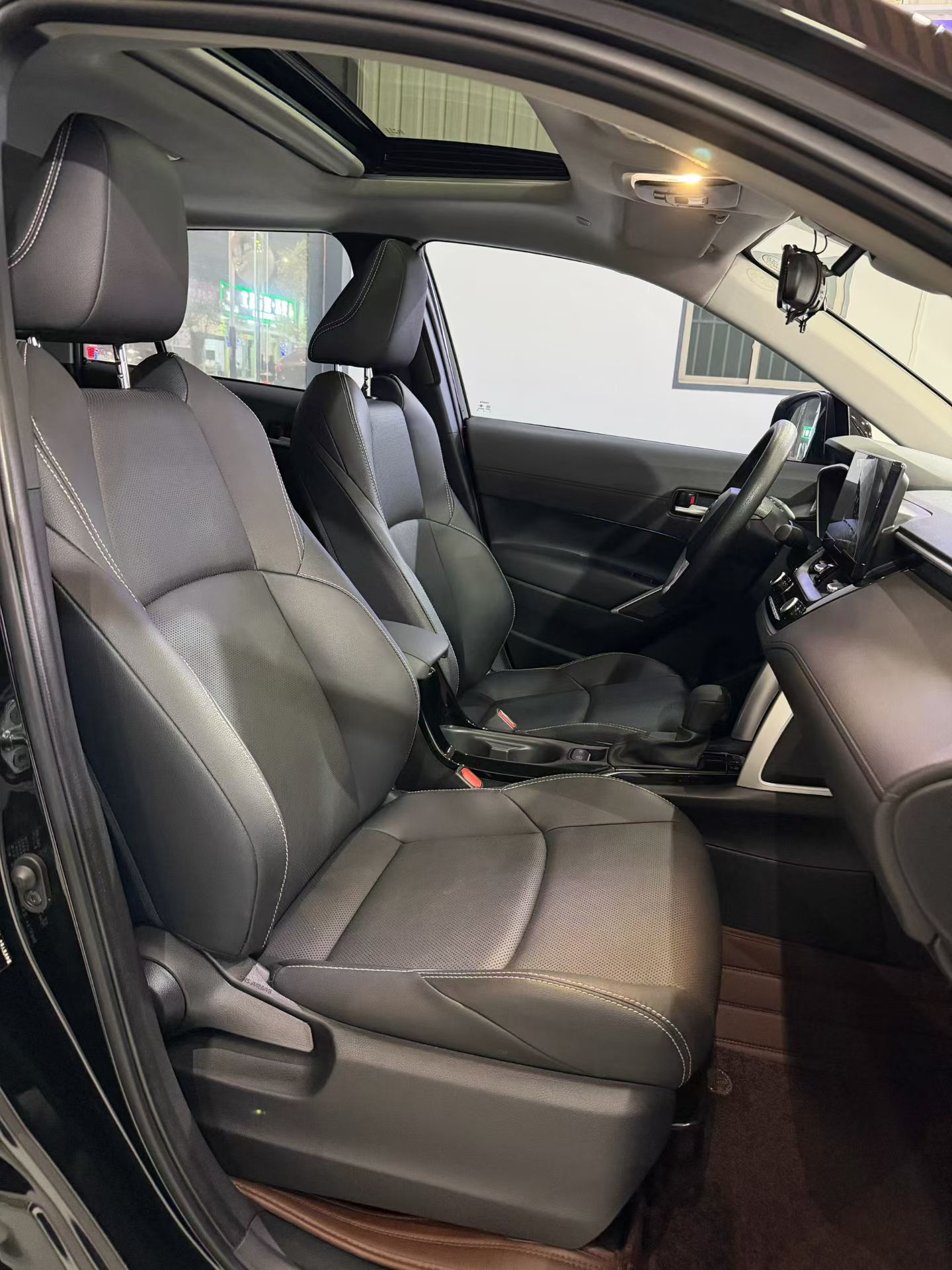 Toyota Frontlander 2023 car image #3