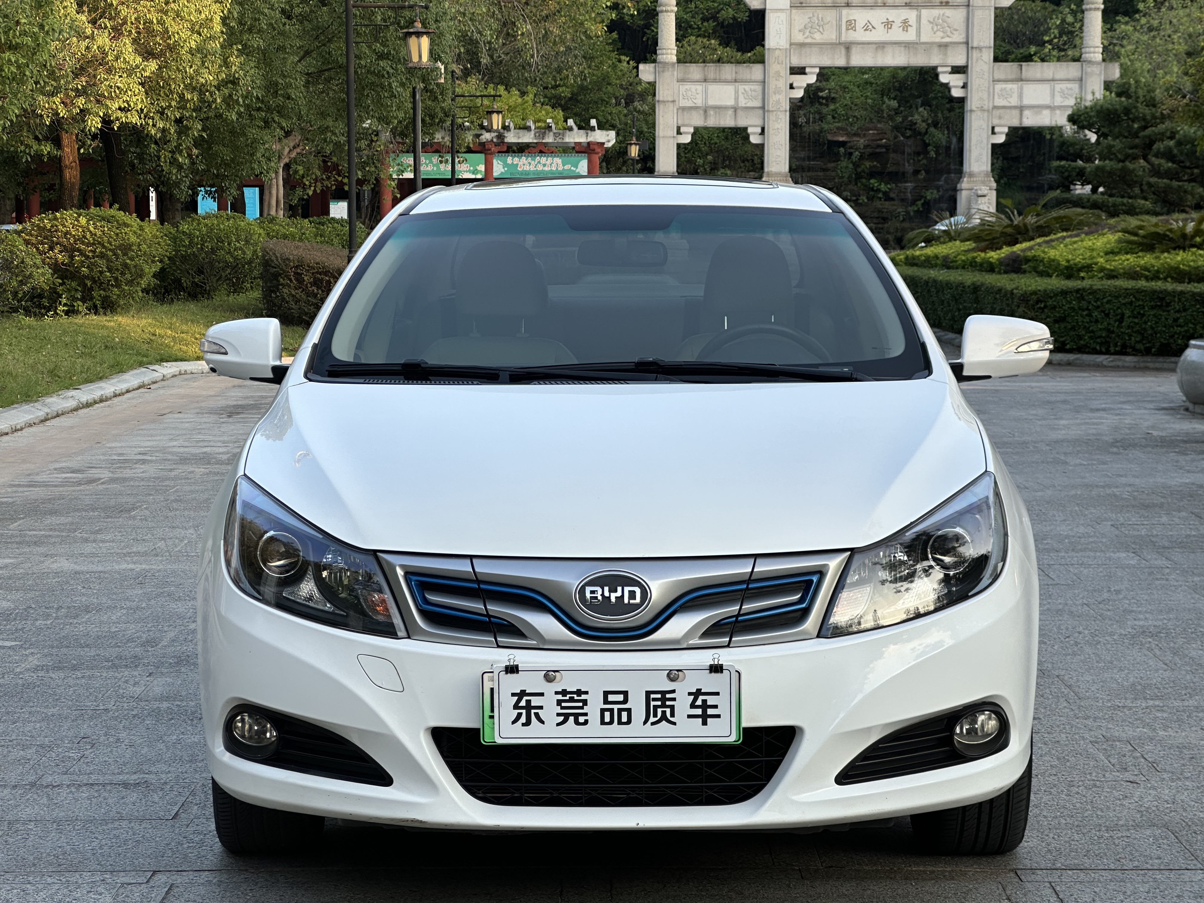 BYD G5 2017 #3 BYD G5 2017 car image #3