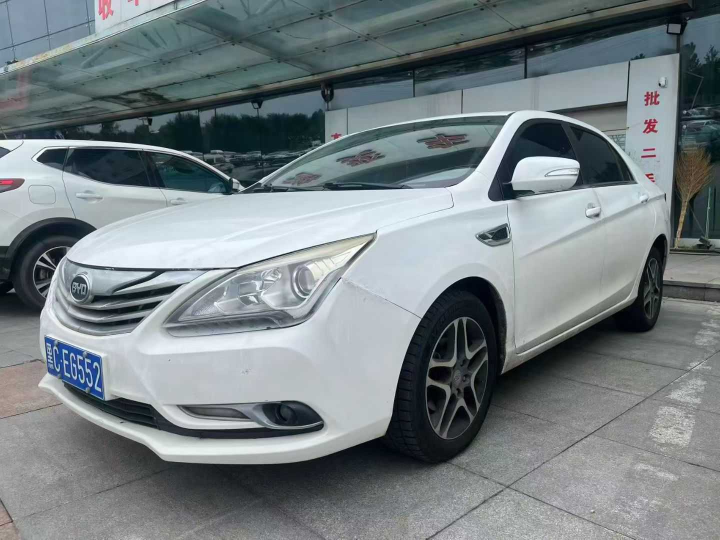 BYD G5 2015 #3 BYD G5 2015 car image #3