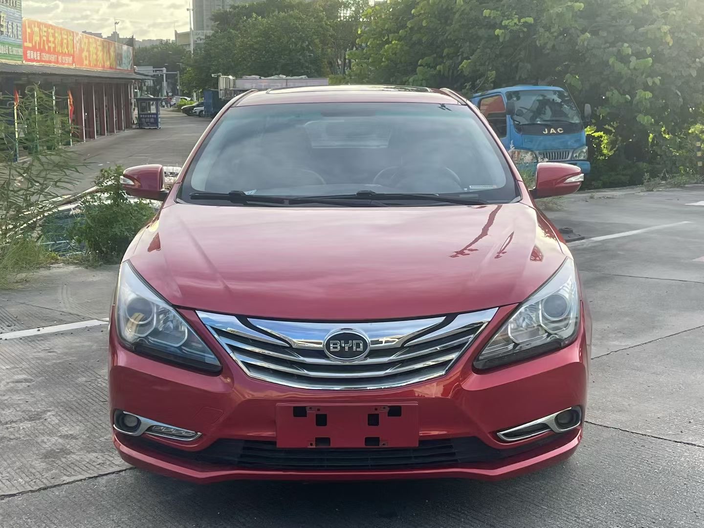 BYD G5 2016 immagine di auto #3