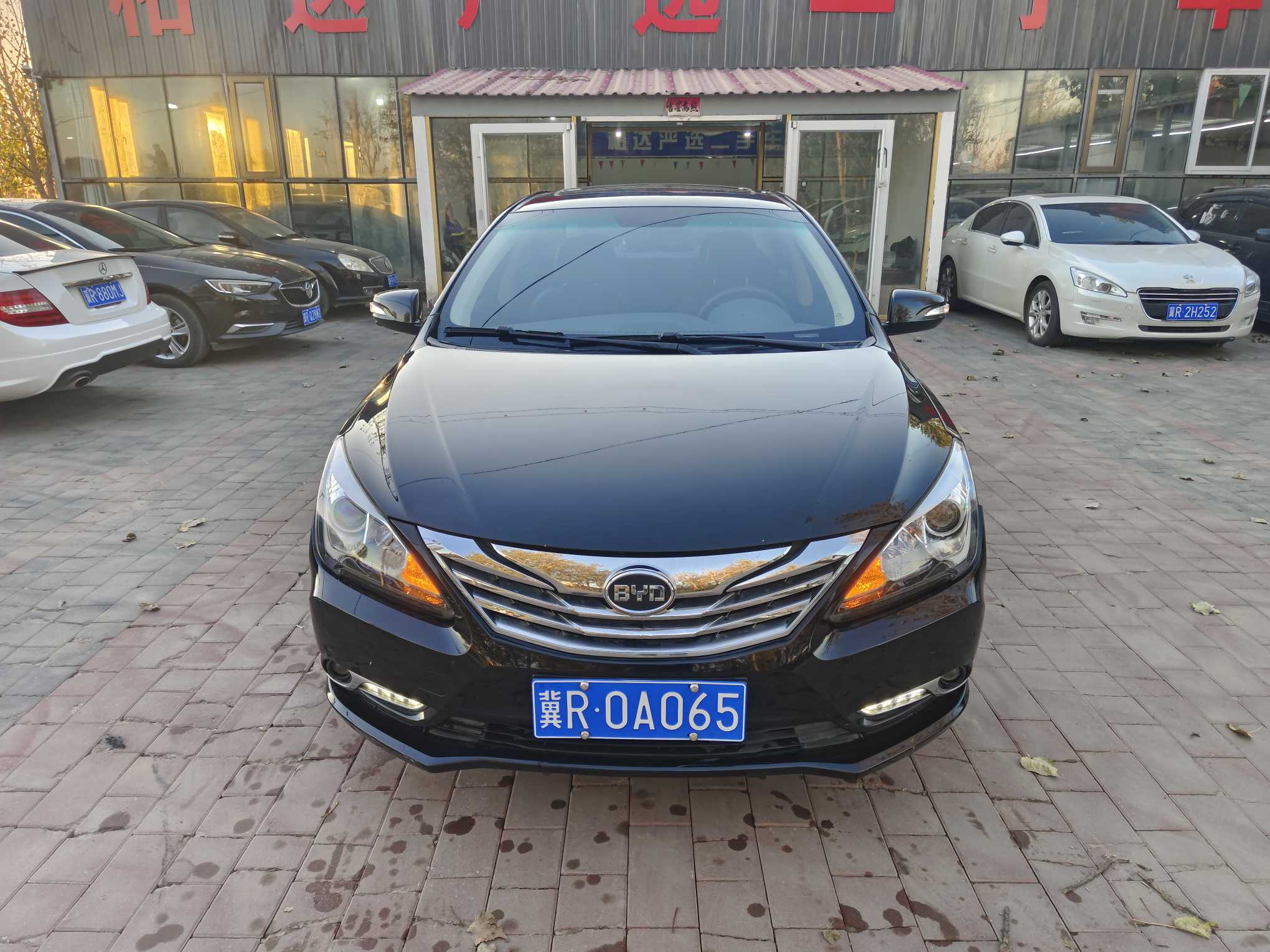 BYD G5 2014 изображение автомобиля #3