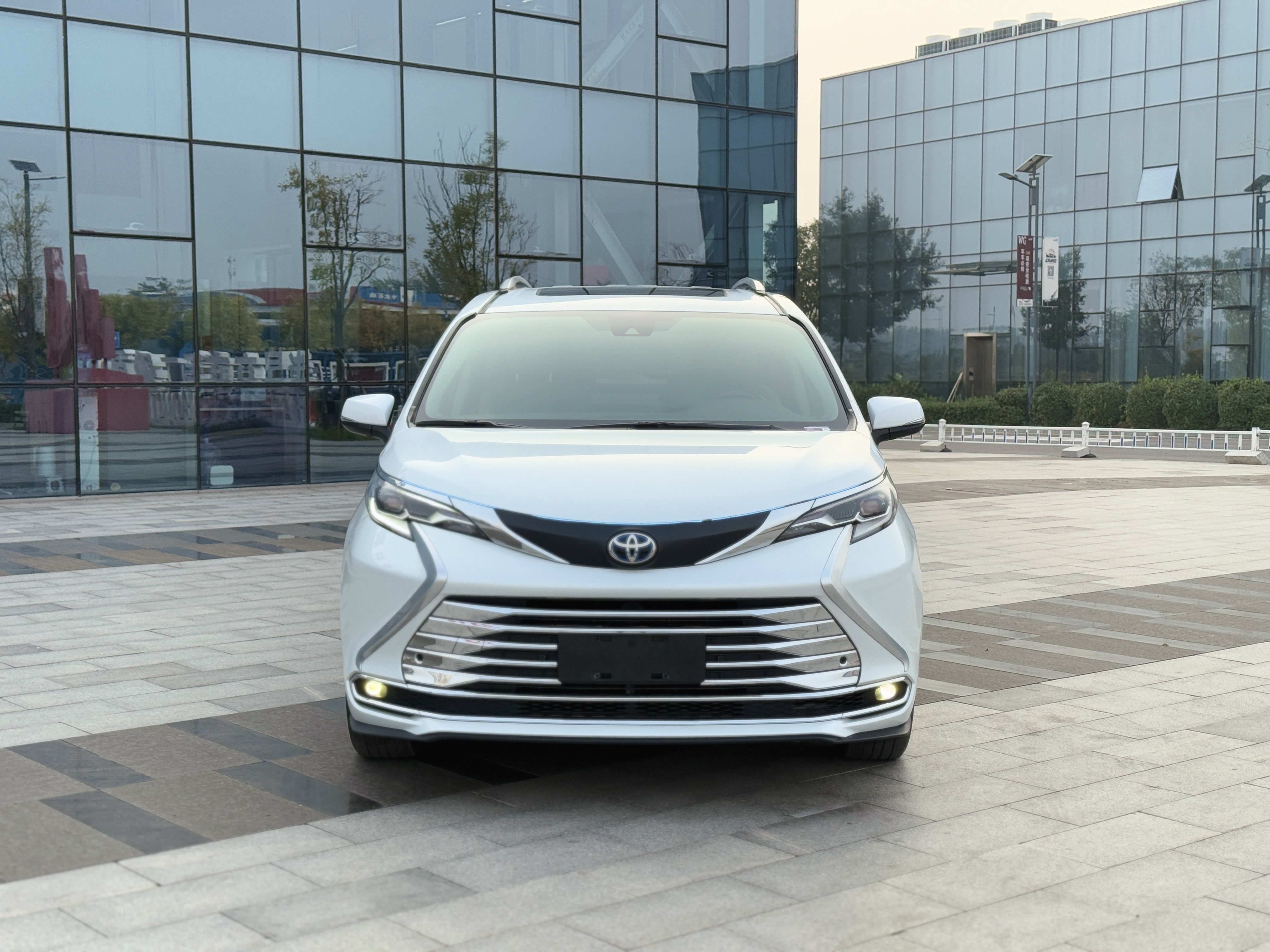 丰田 赛那SIENNA 2023 汽车图片 #3