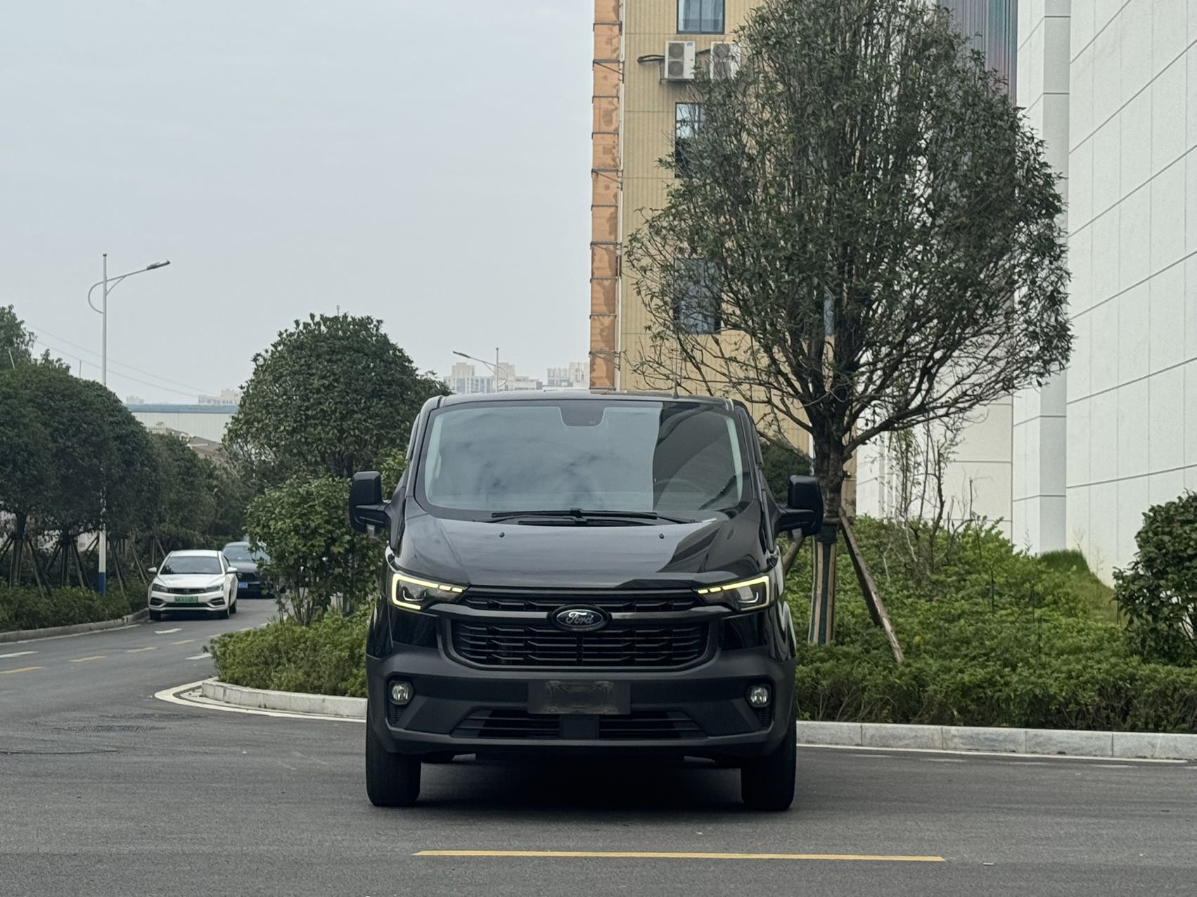 Ford Transit T8 2023 #3 Ford Transit T8 2023 car image #3