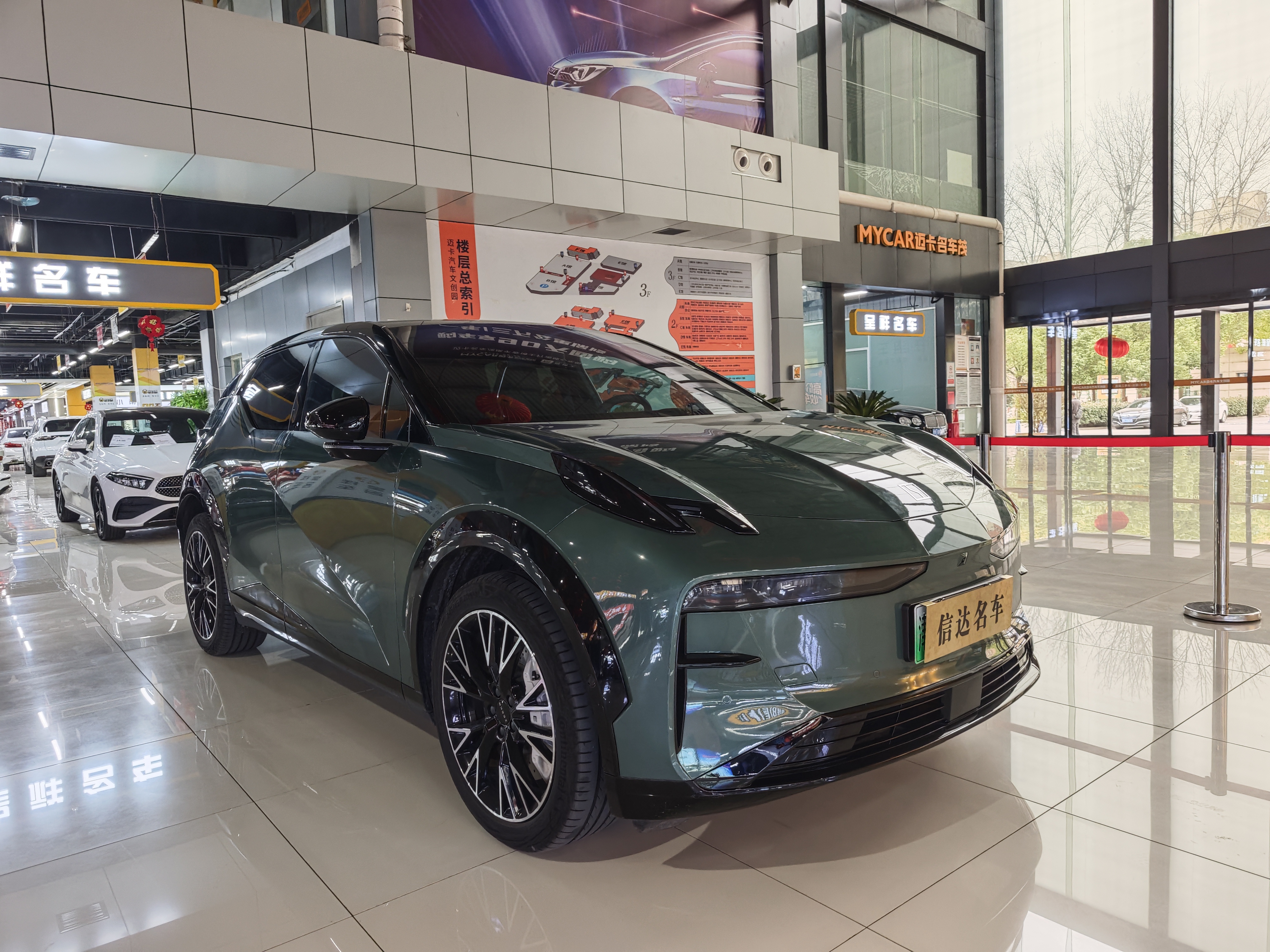 极氪 极氪X 2023 汽车图片 #3