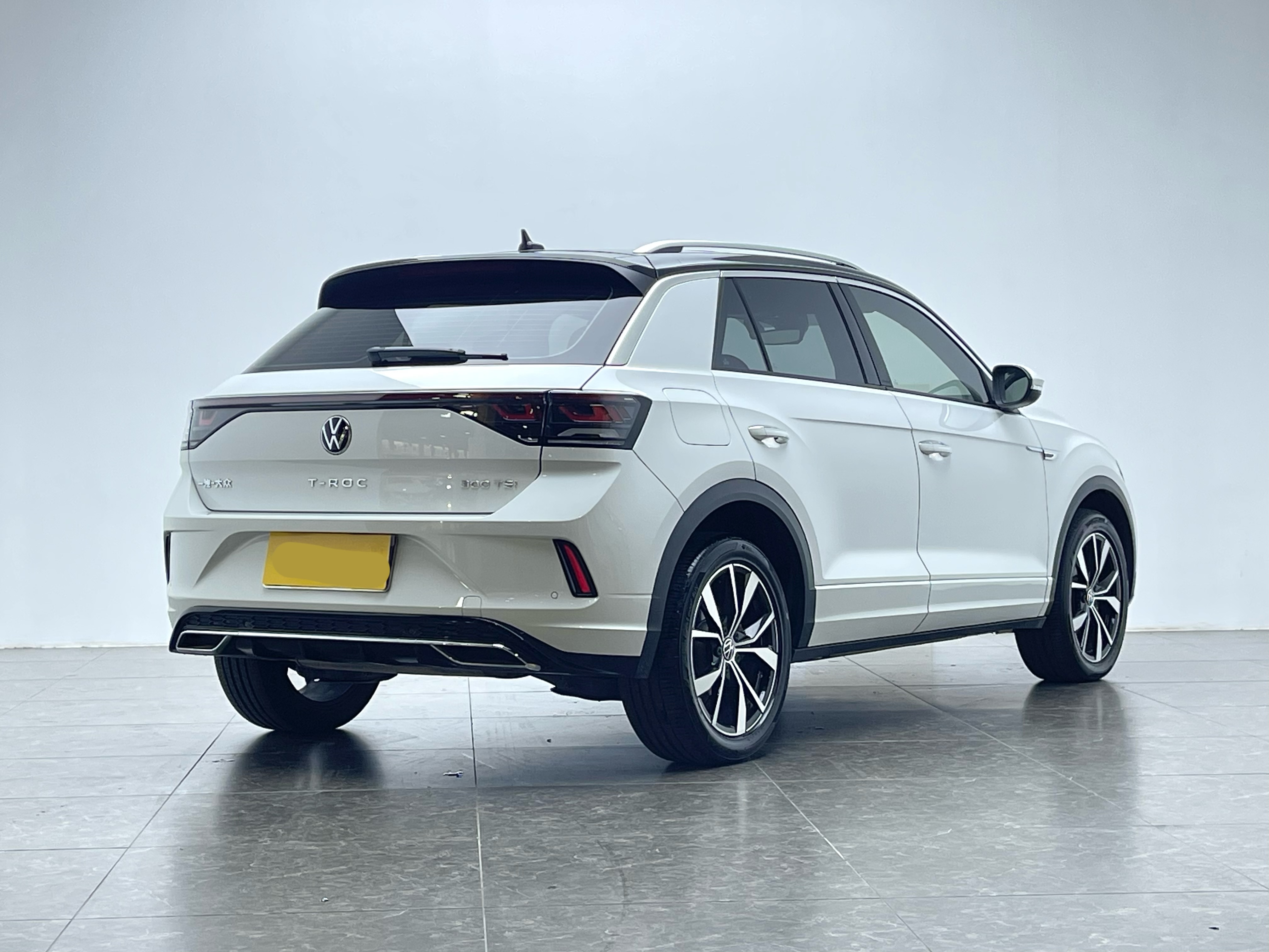 Volkswagen T-Roc 2023 #3 Volkswagen T-Roc 2023 car image #3