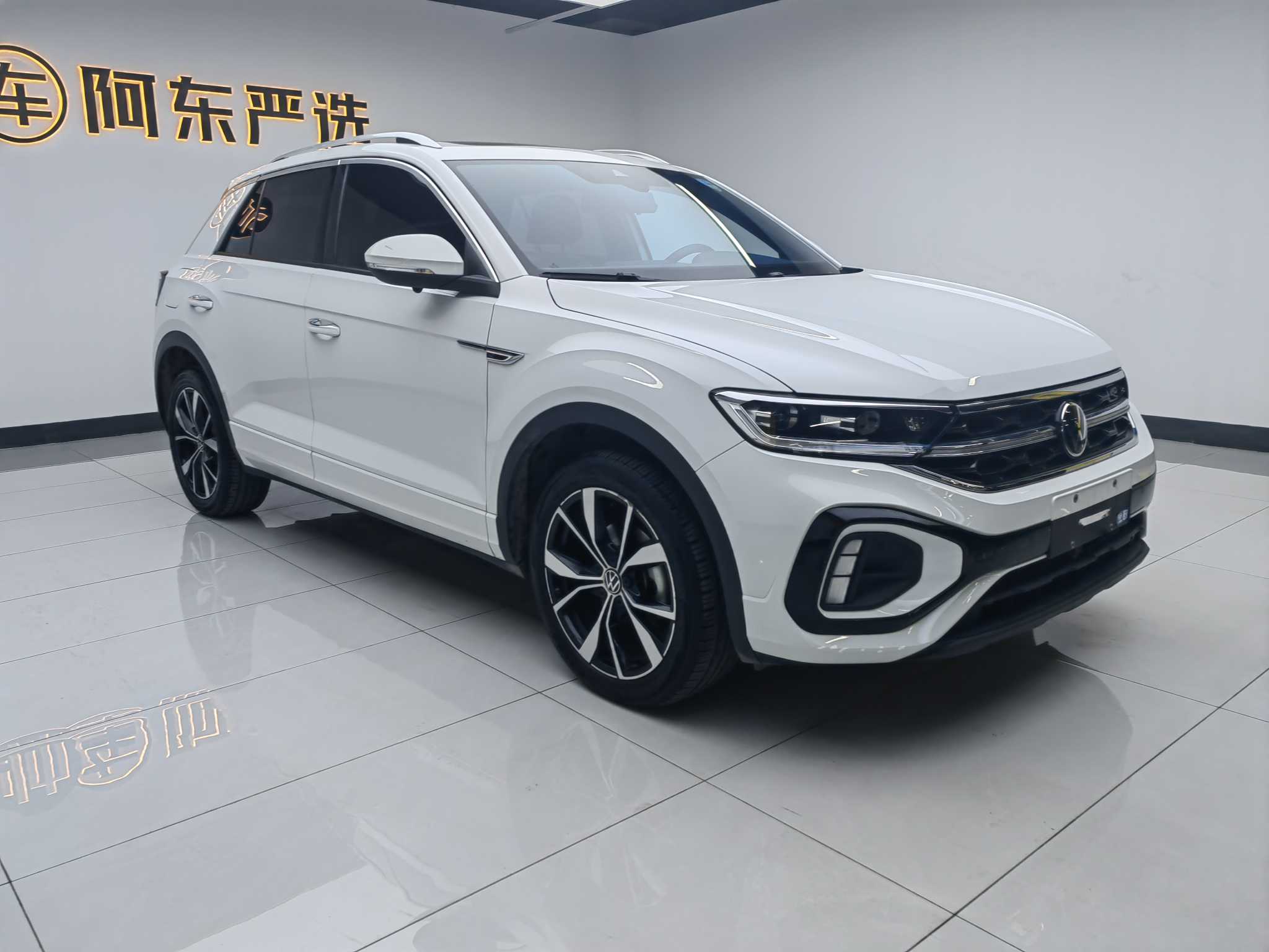 T-Roc 2023 #3 T-Roc 2023 car image #3