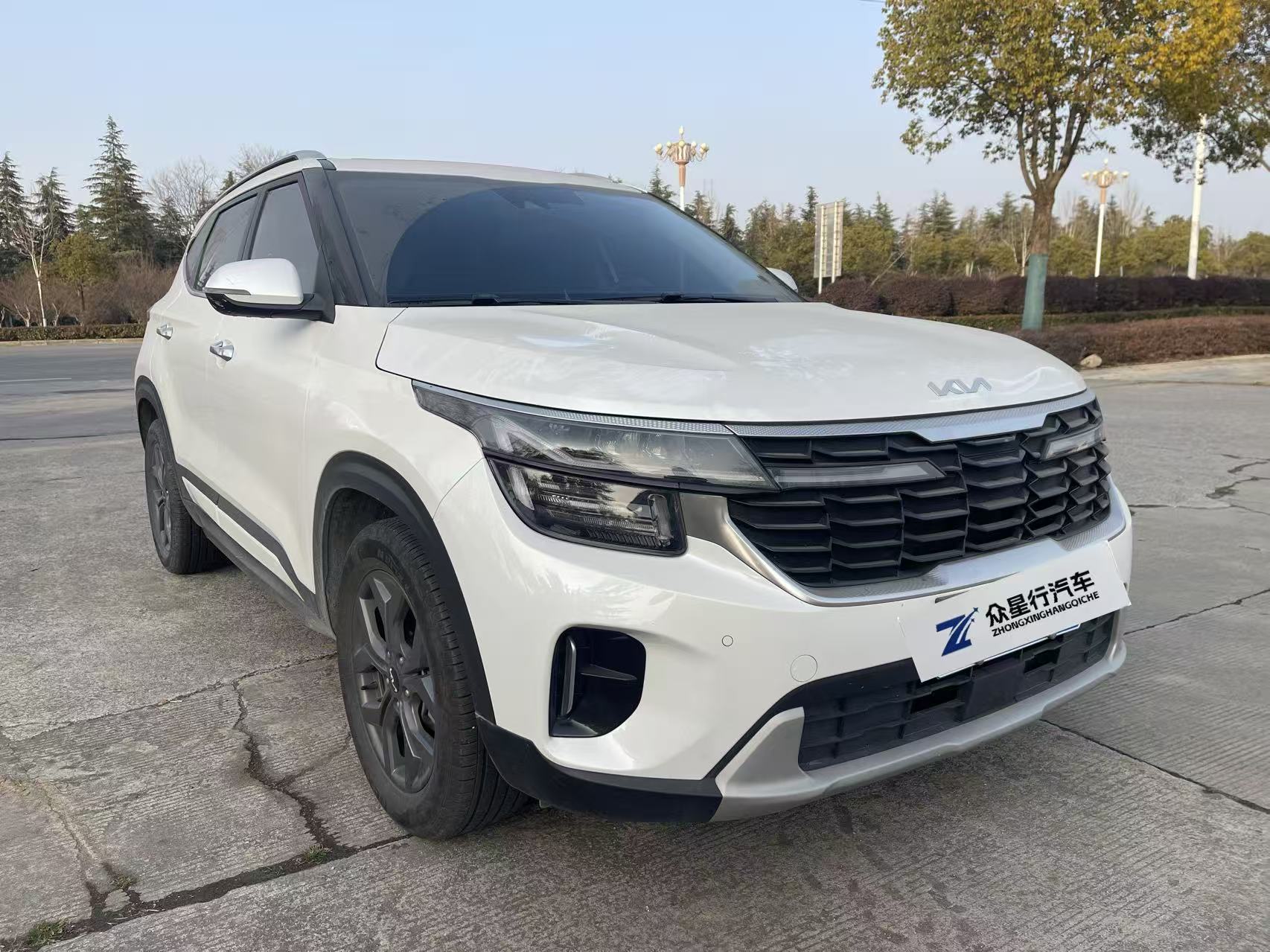 Kia Seltos 2024 car image #3