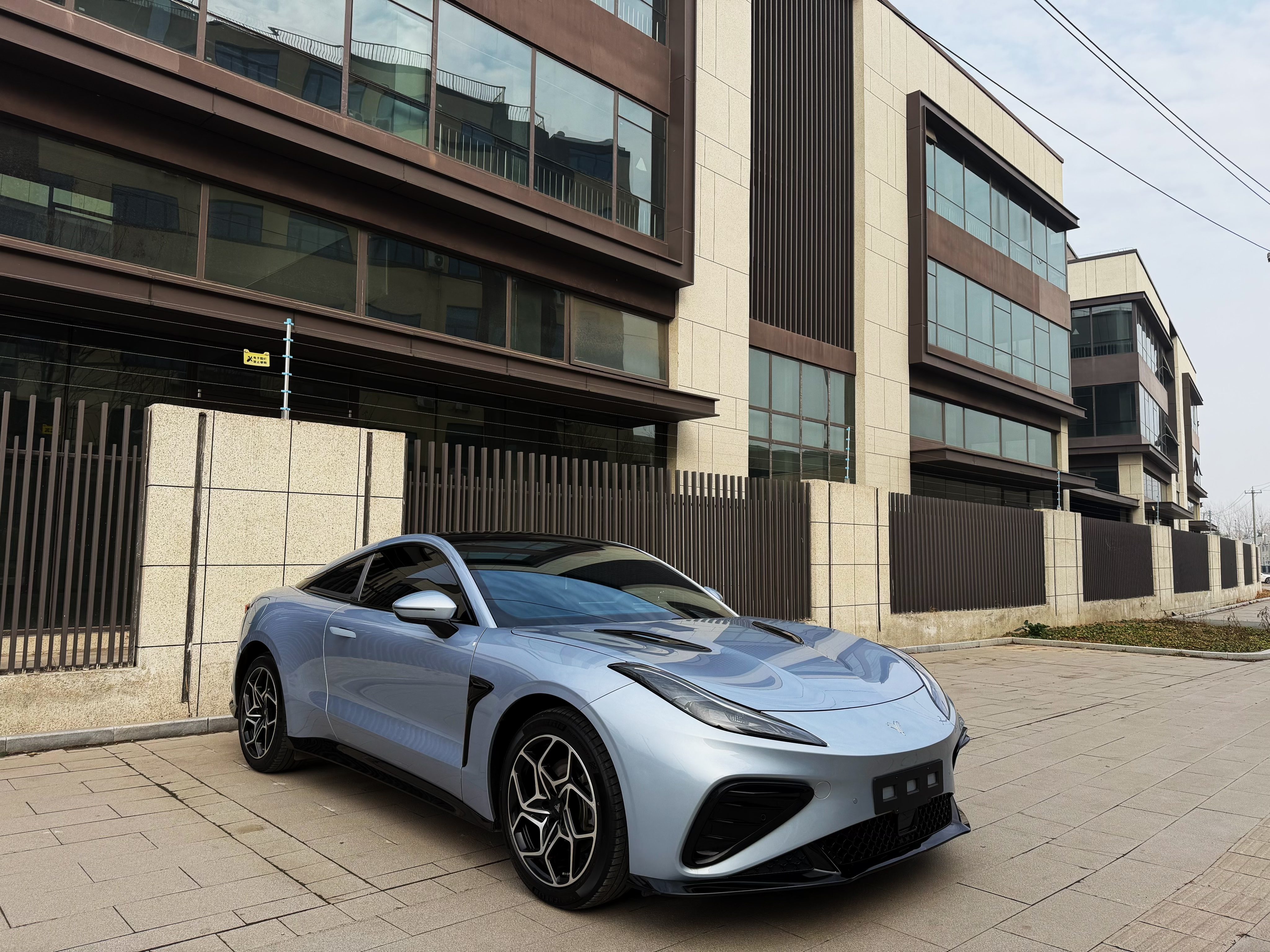 哪吒汽车 哪吒GT 2024 汽车图片 #3