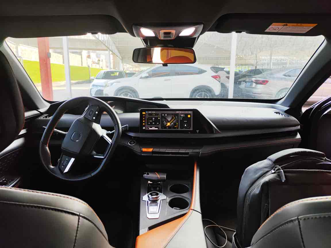 Changan UNI-V 2023 #3 Changan UNI-V 2023 car image #3