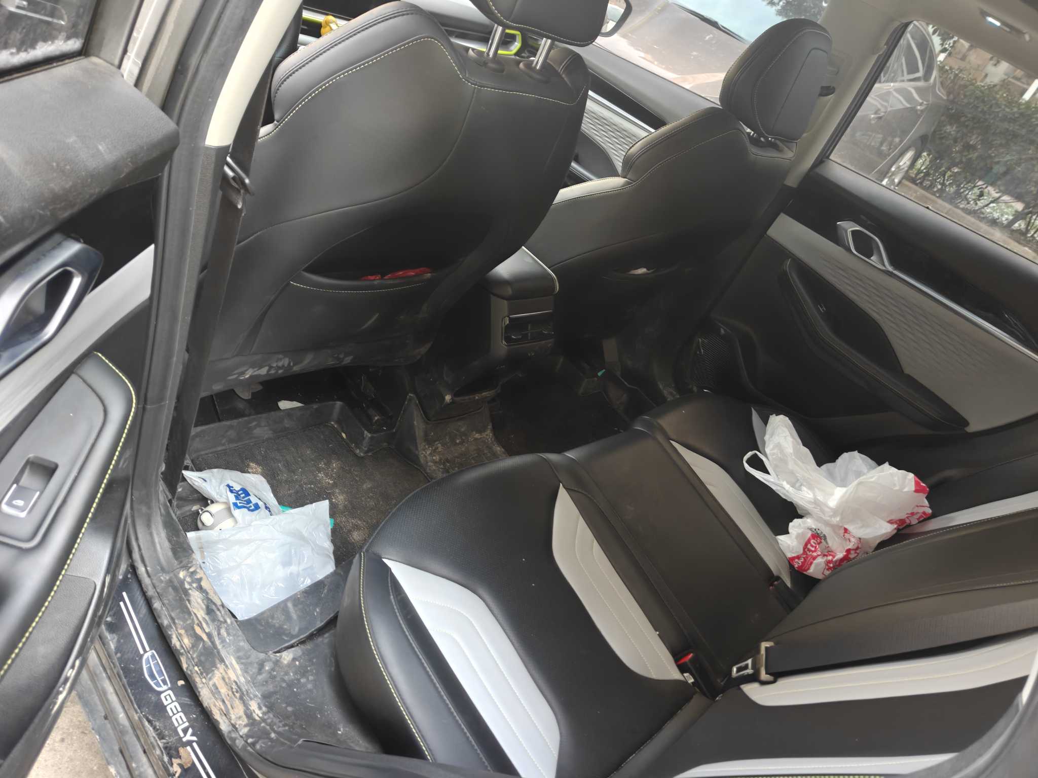GEELY Coolray 2024 car image #3