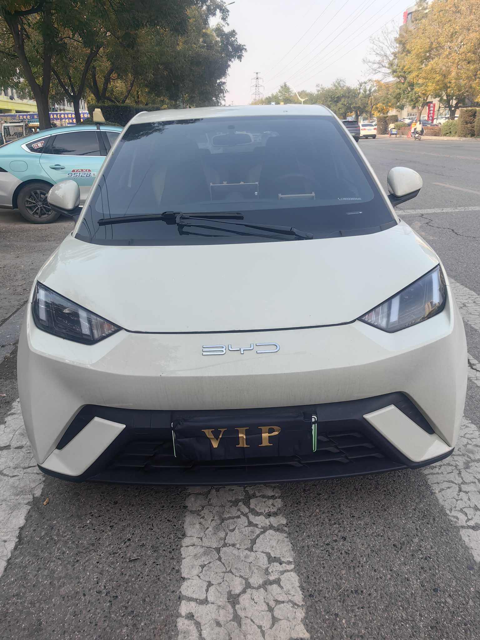 BYD M9 2023 image de voiture #3