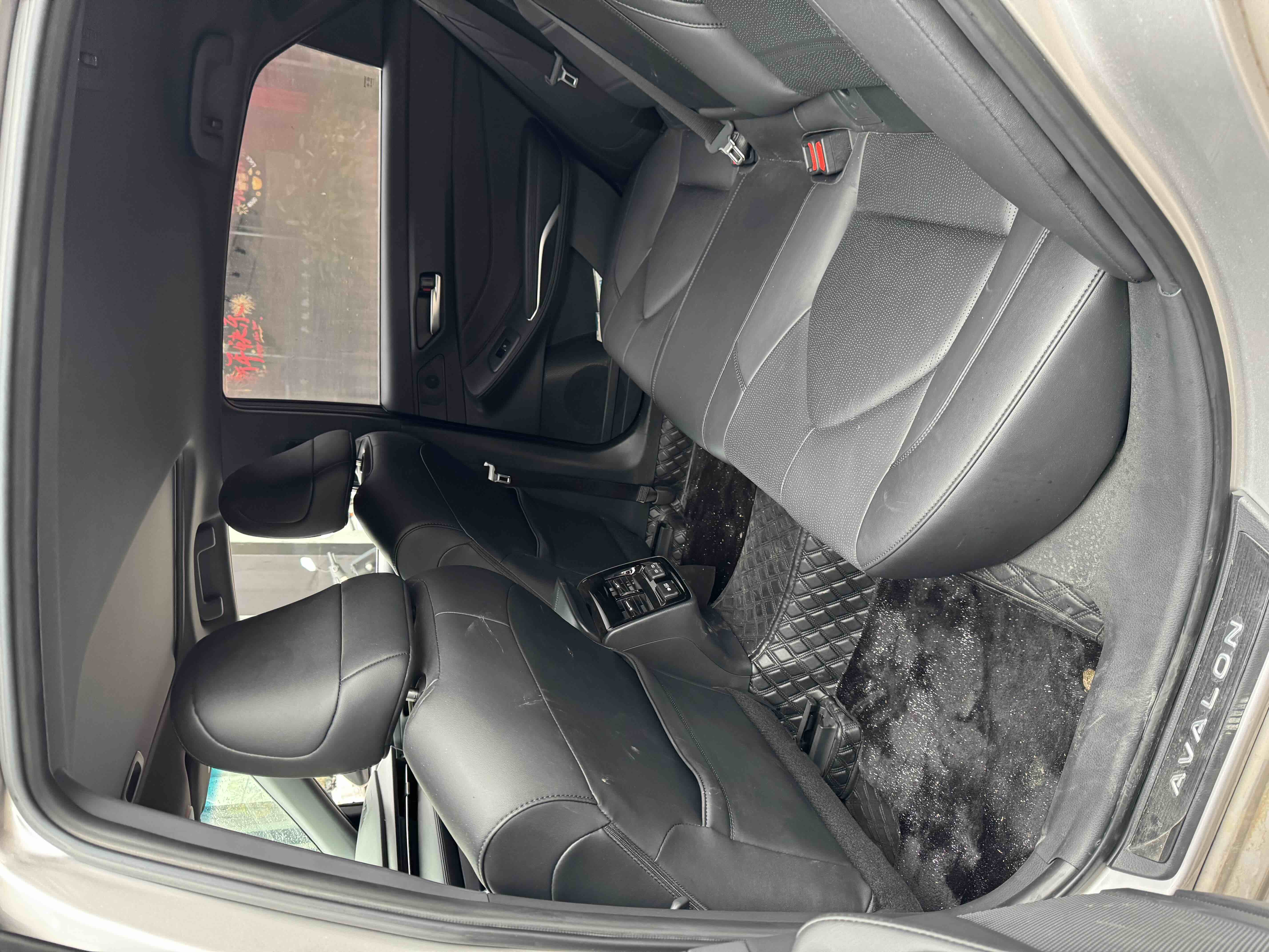 Toyota Avalon 2023 car image #3