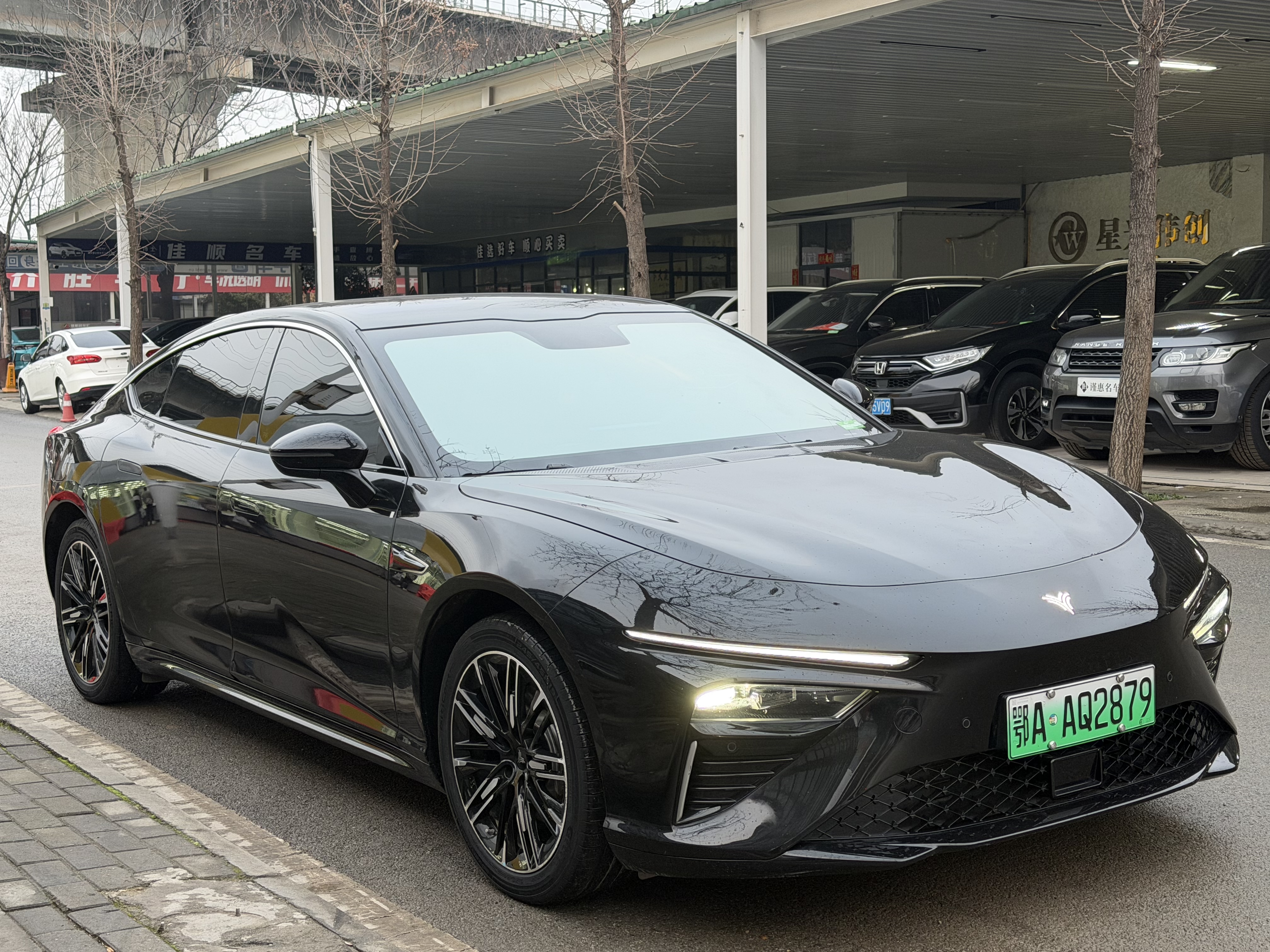 哪吒汽车 哪吒S 2023 汽车图片 #3