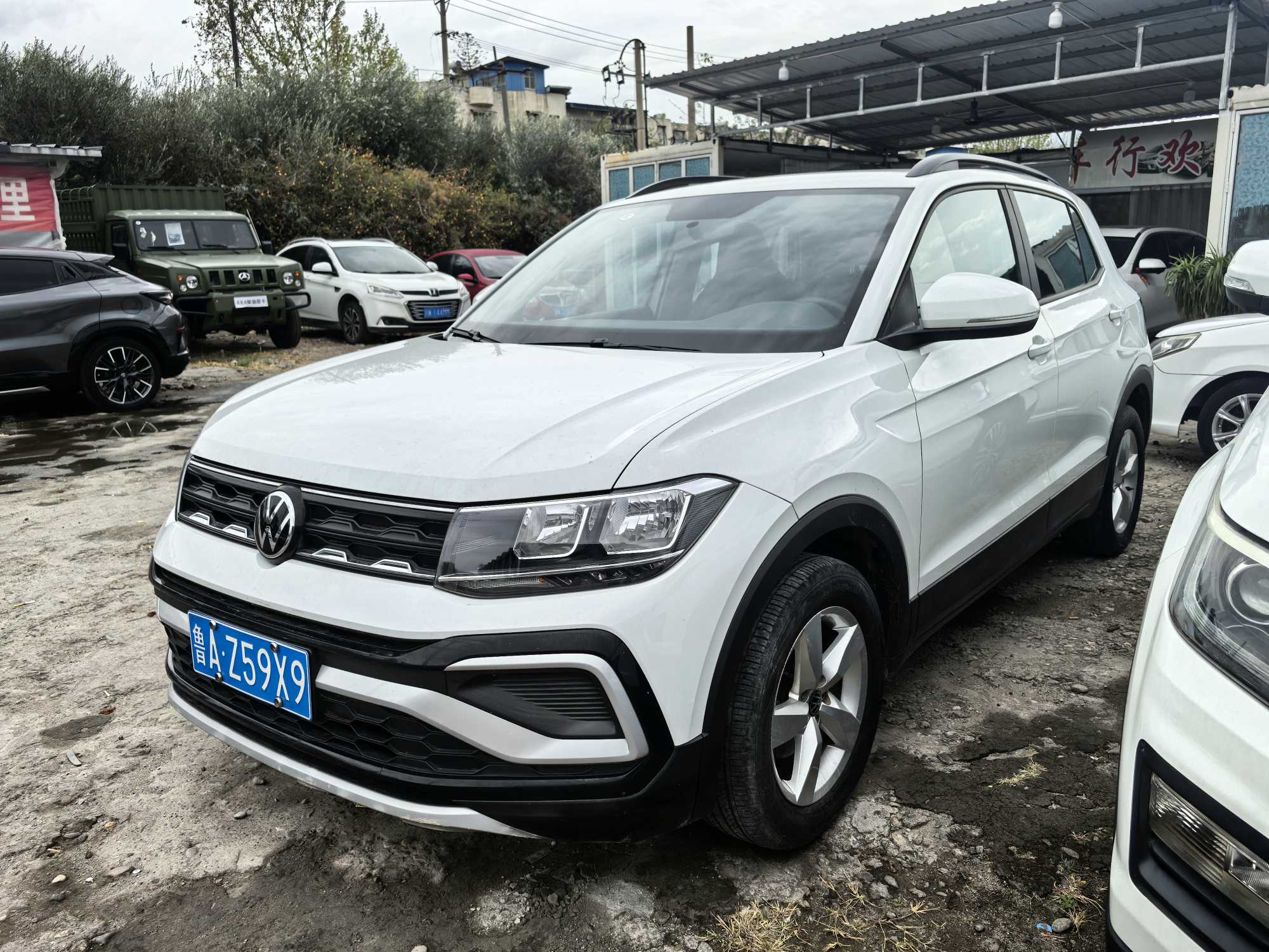 Volkswagen T-Cross 2023 car image #3