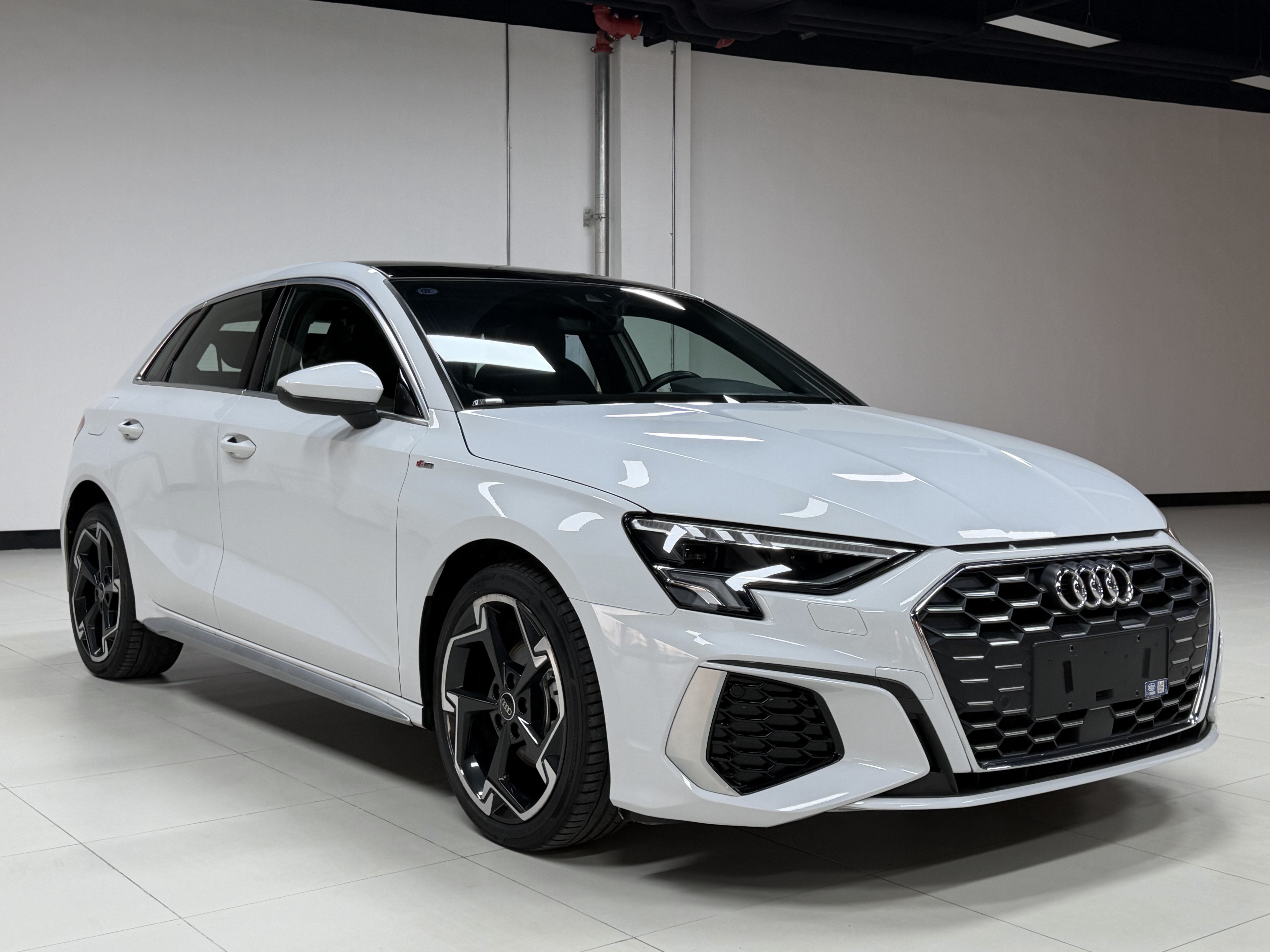 Audi A3 2023 car image #3