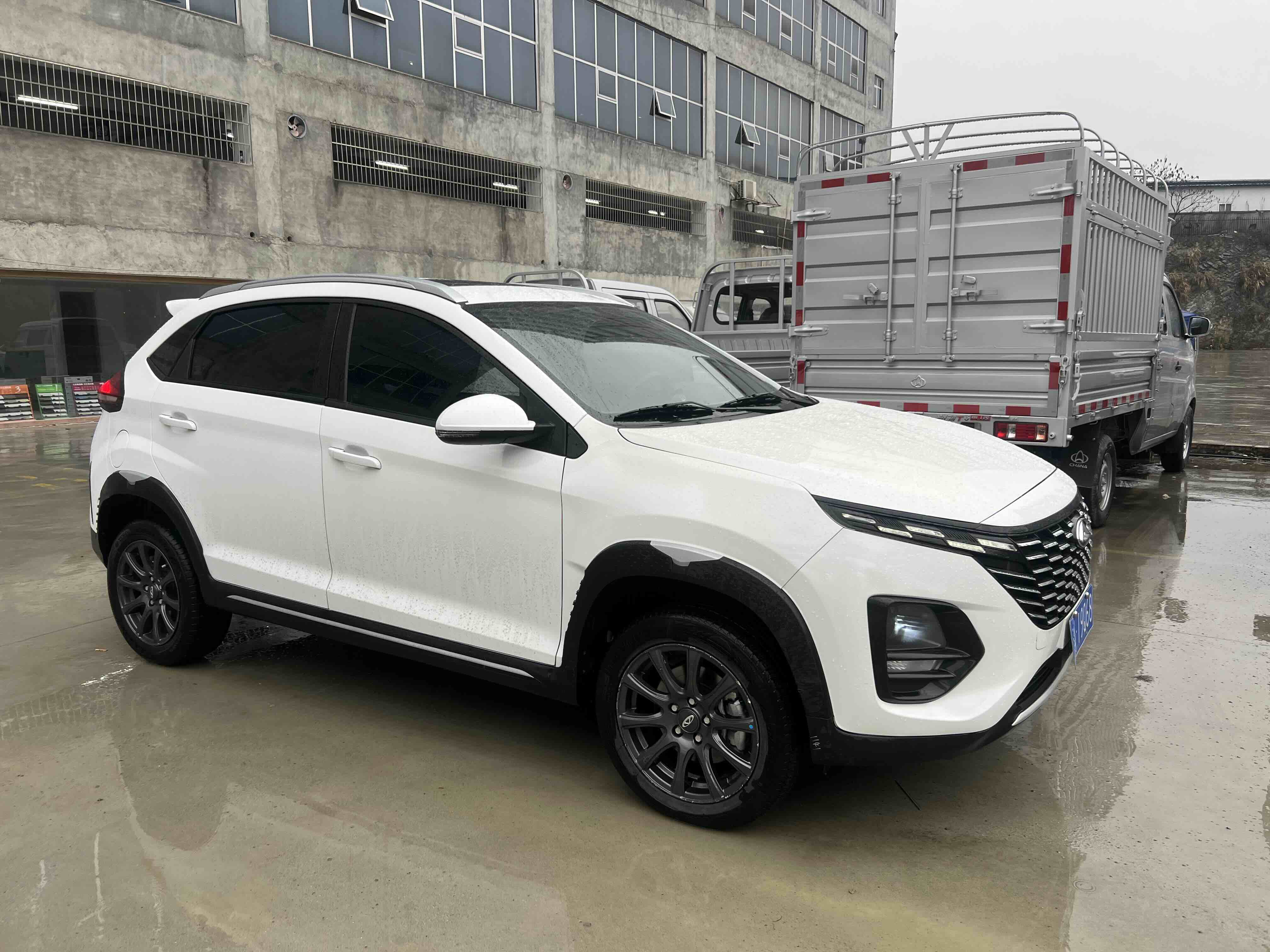 Chery Tiggo 3x 2023 car image #3