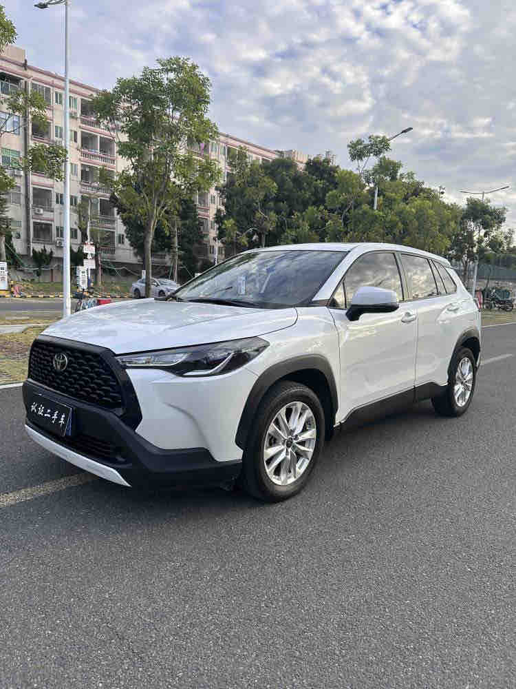 Toyota Corolla Cross 2023 immagine di auto #3