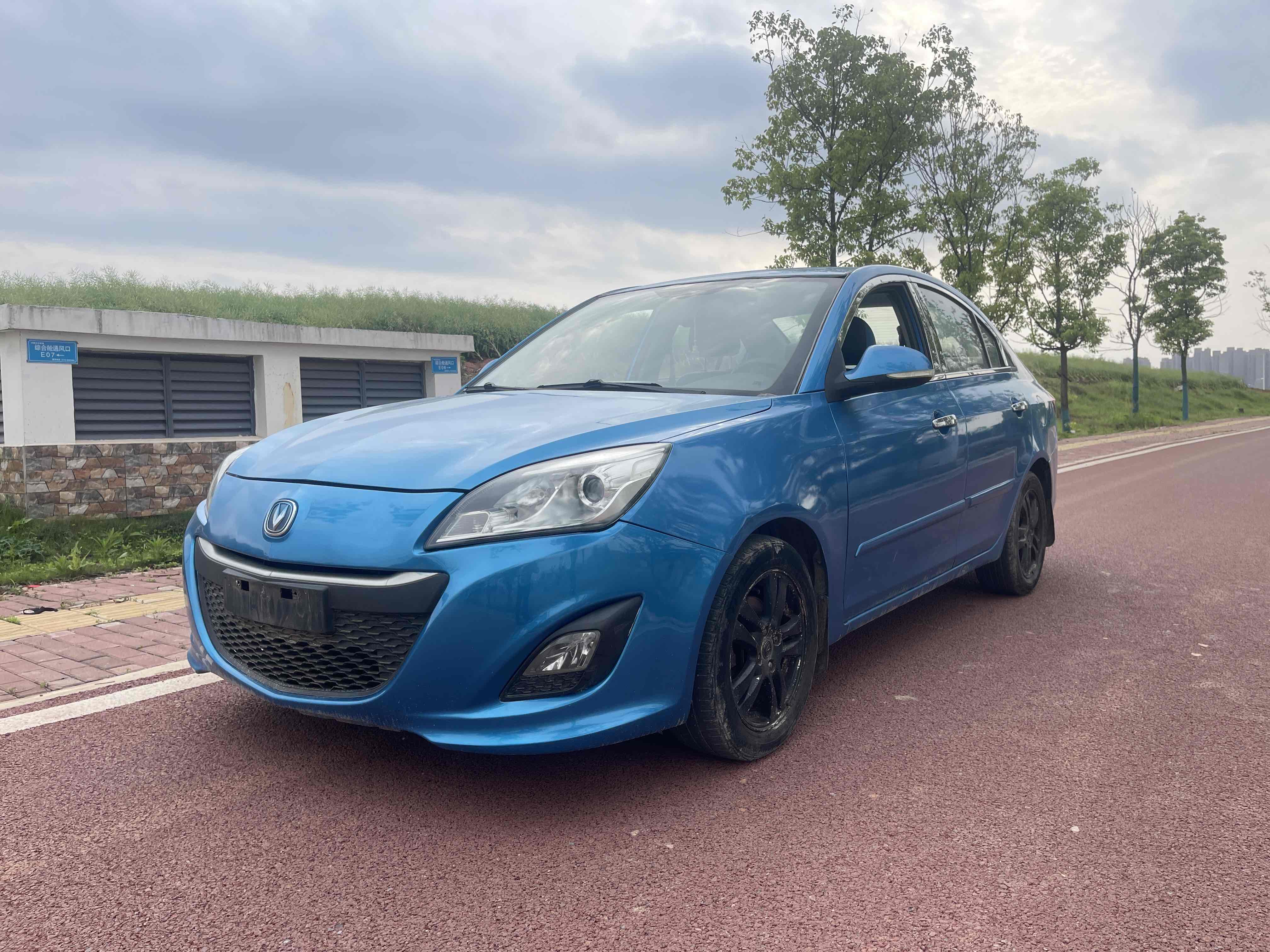 Changan Alsvin V5 2015 car image #3