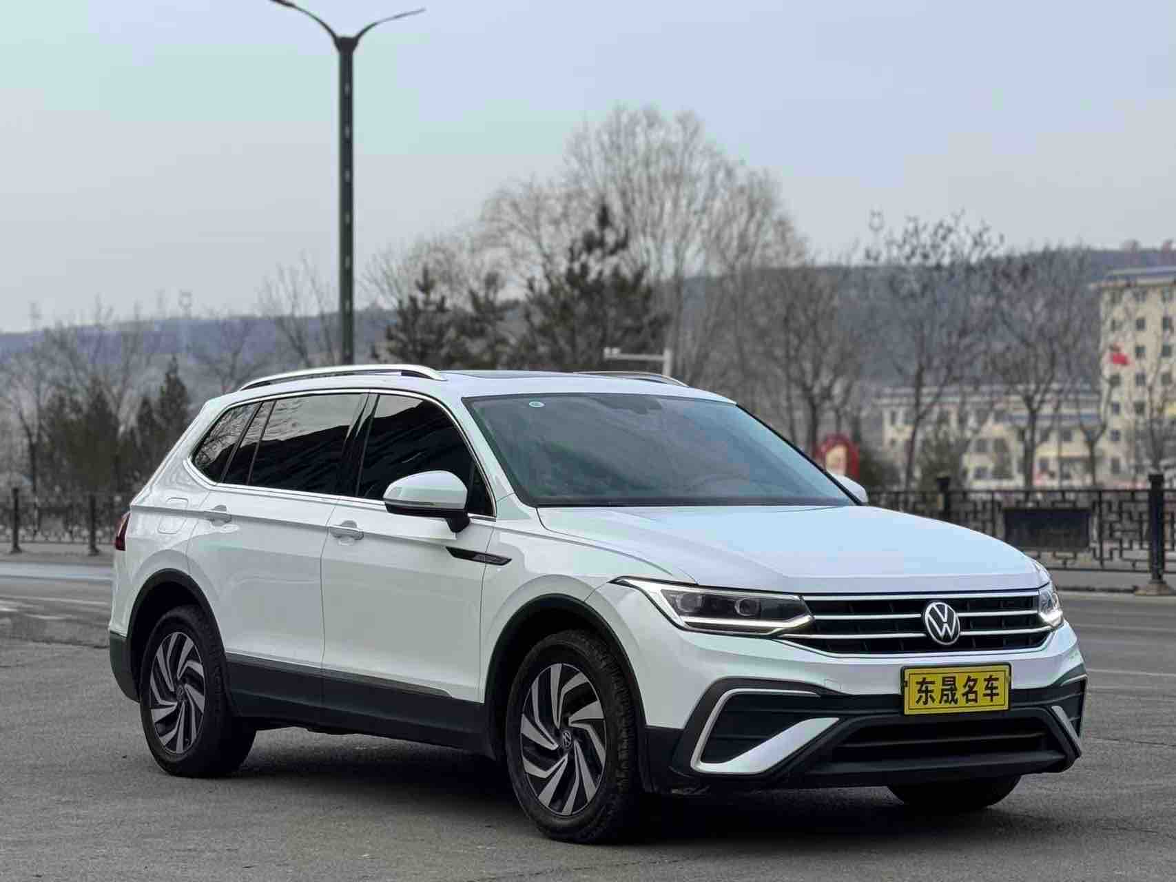 Volkswagen Tiguan L 2023 #3 Volkswagen Tiguan L 2023 immagine di auto #3