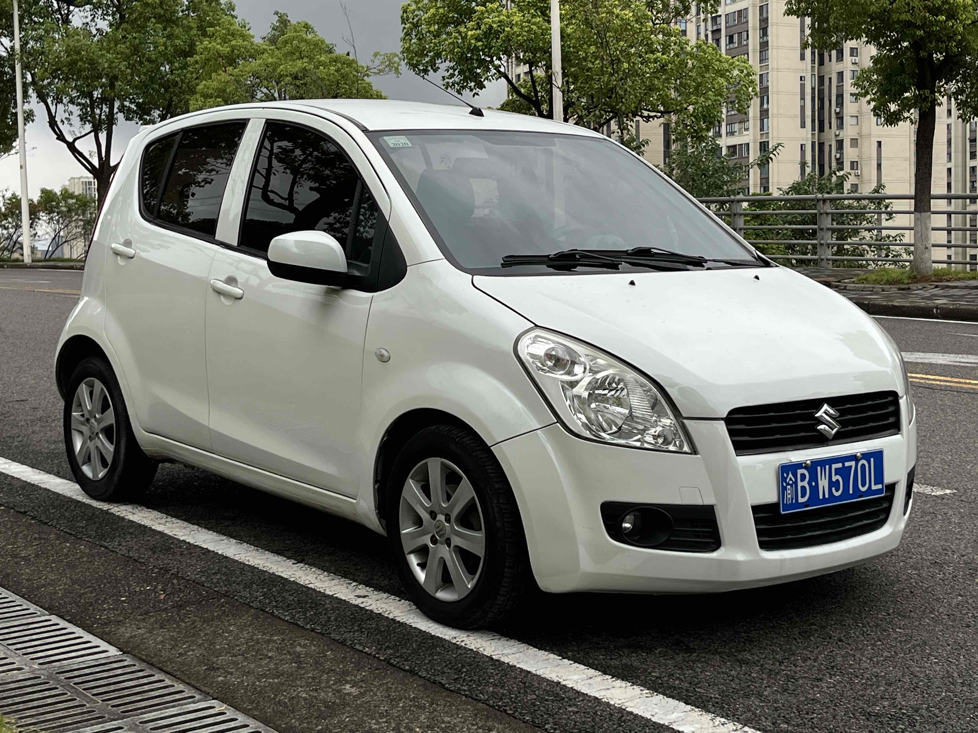 Suzuki Splash 2012 immagine di auto #3