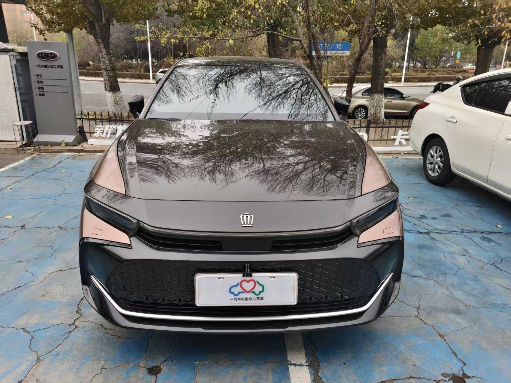 Toyota Crown 2023 immagine di auto #3