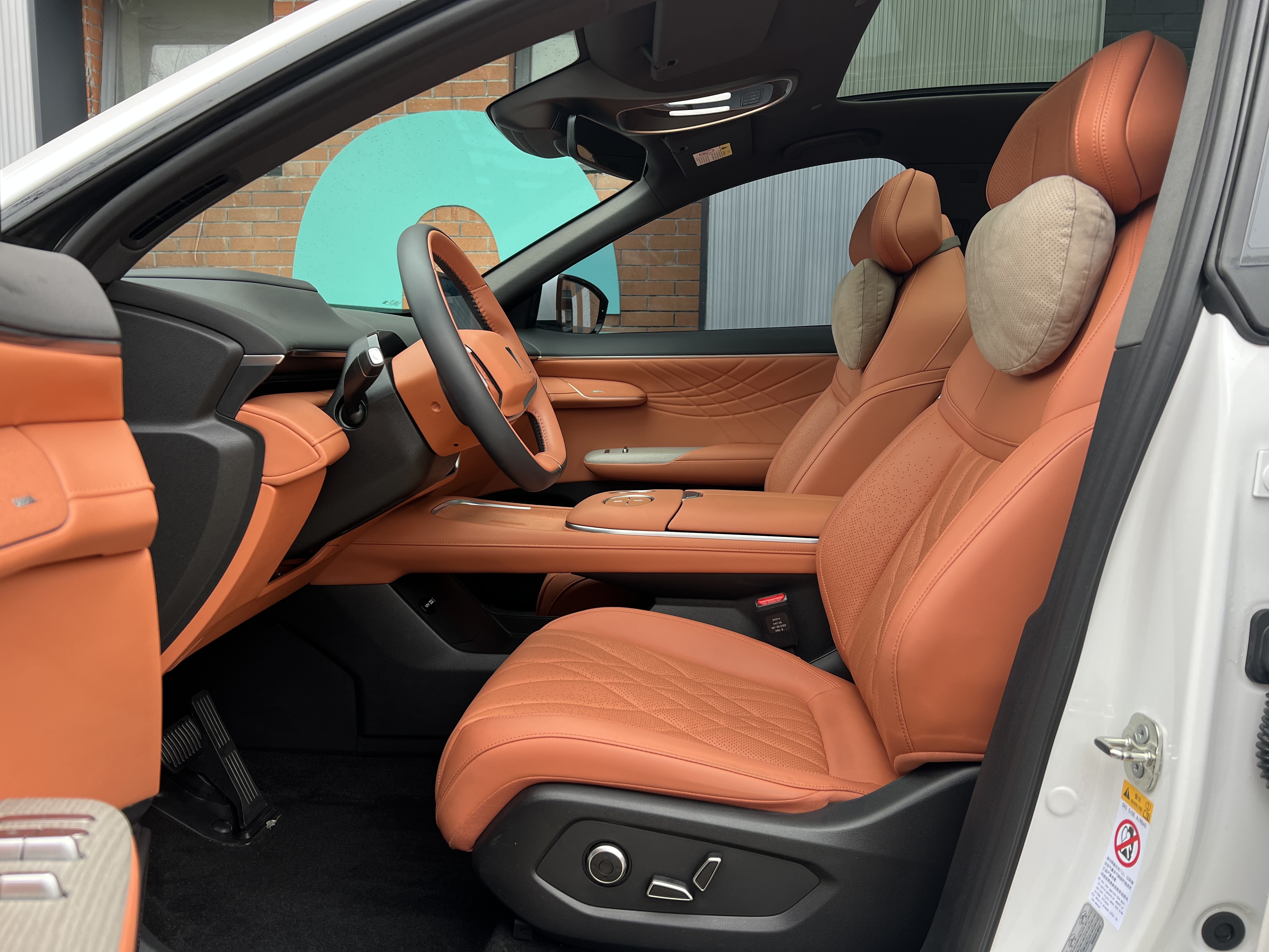 Deepal S07 2024 car image #3