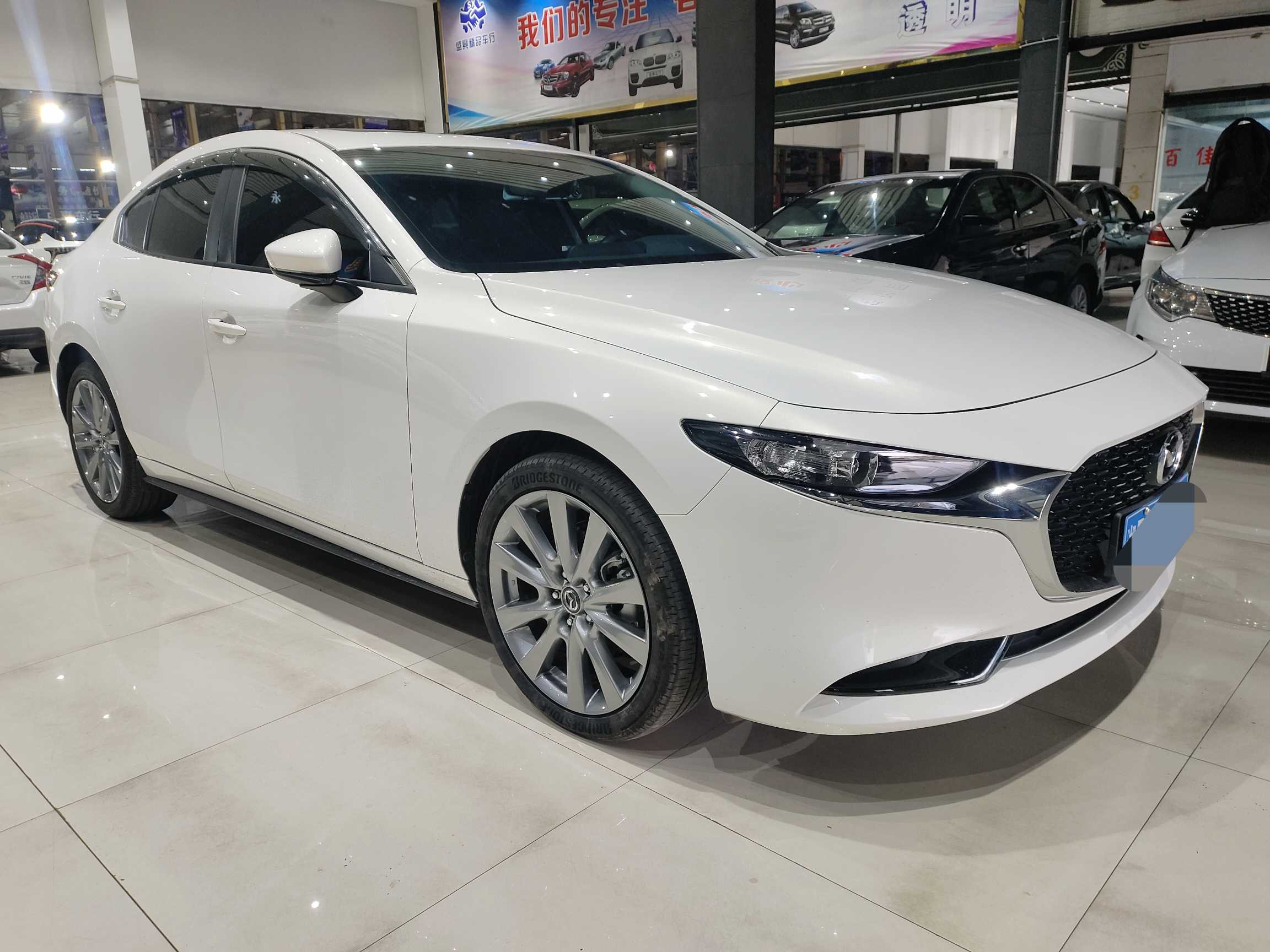 Mazda 2025 car image #3