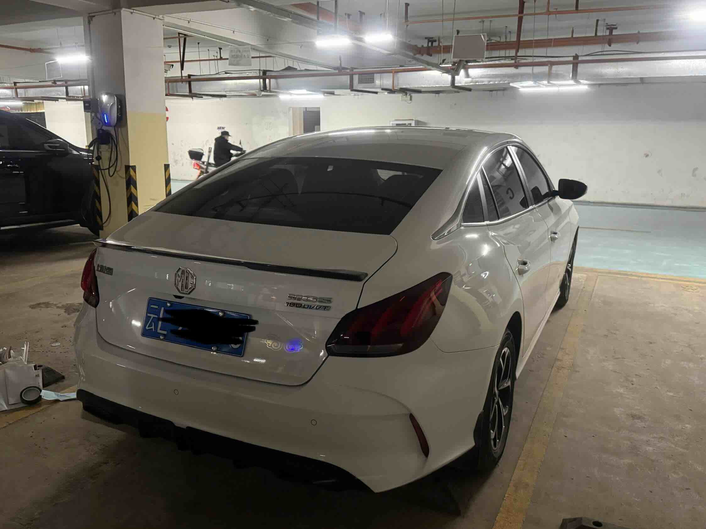 5 2023 #3 5 2023 car image #3