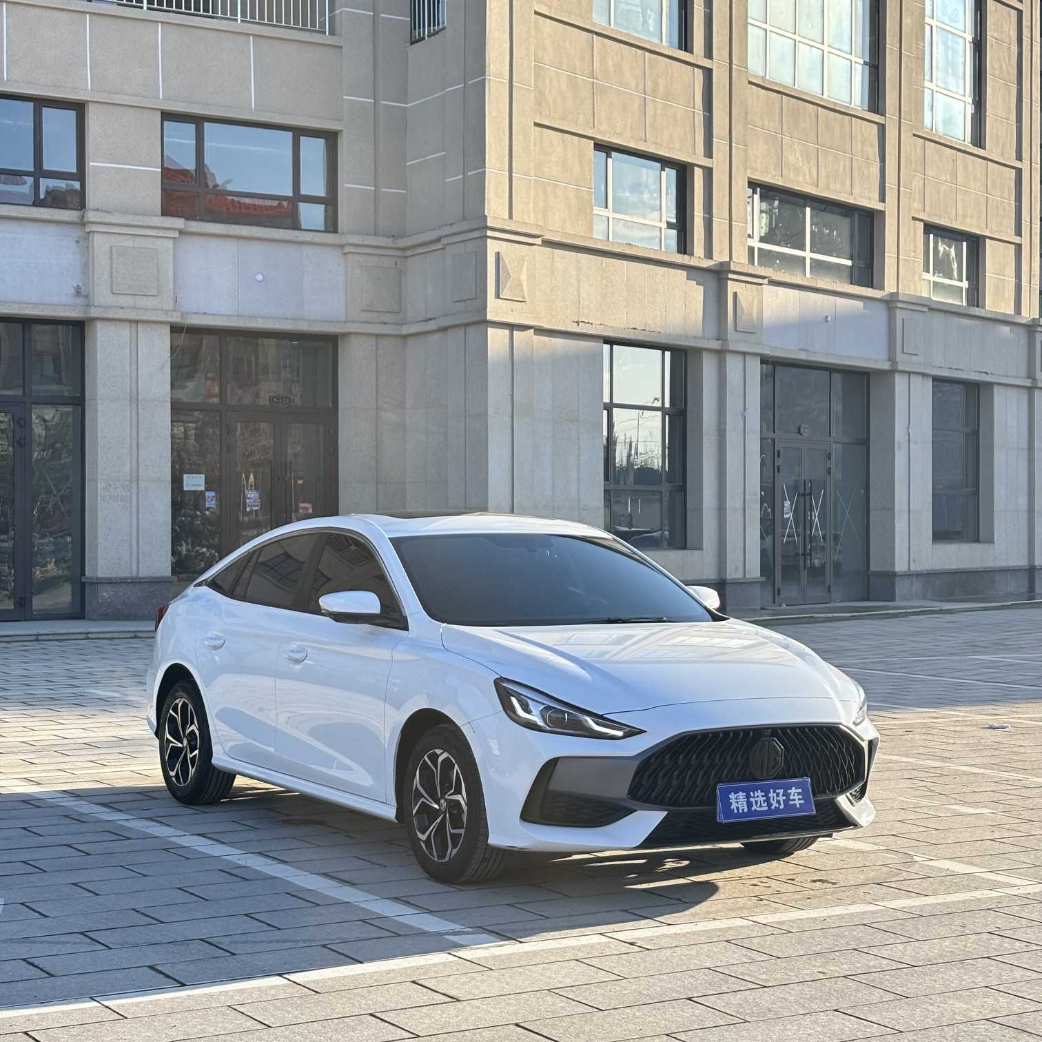 5 2024 immagine di auto #3
