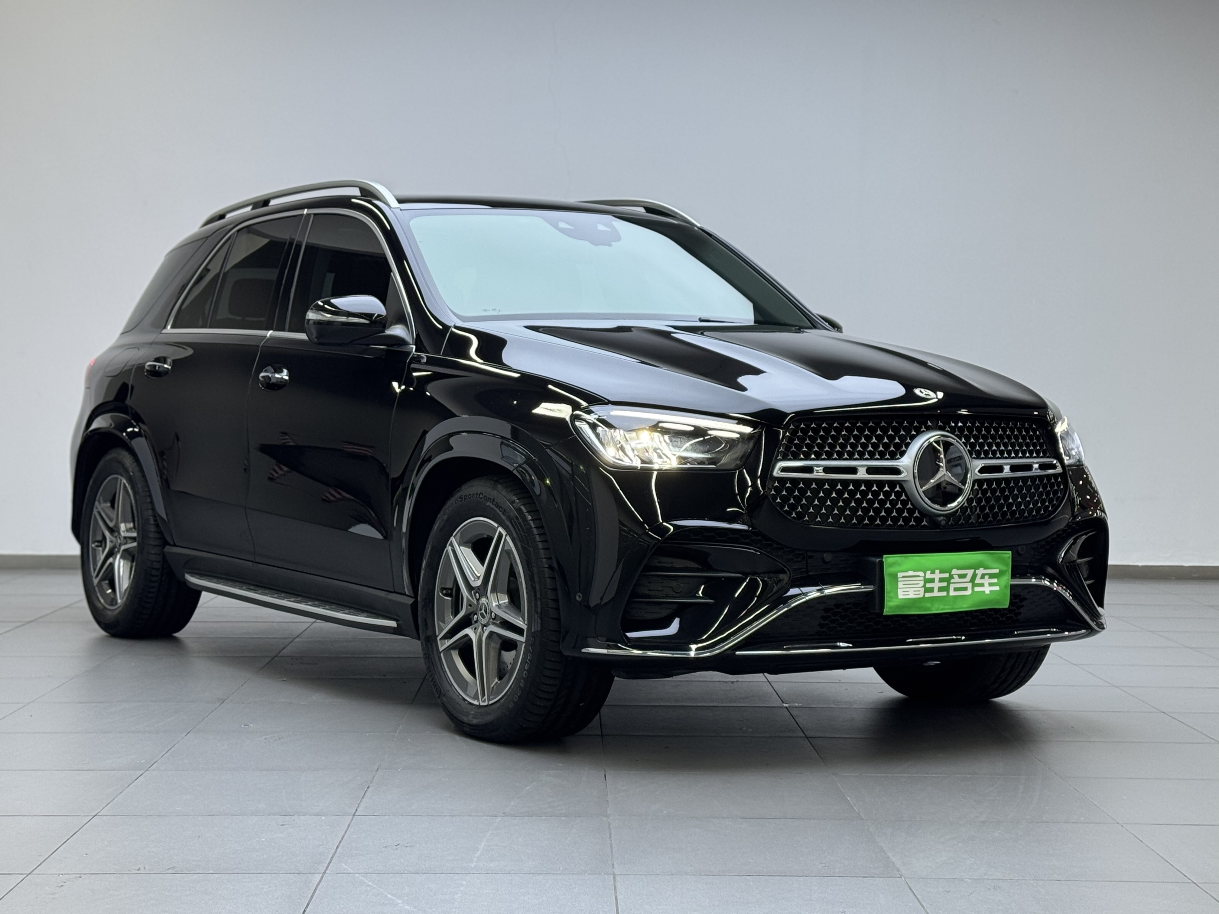 Mercedes-Benz GLE Class 2024 #3 Mercedes-Benz GLE Class 2024 car image #3