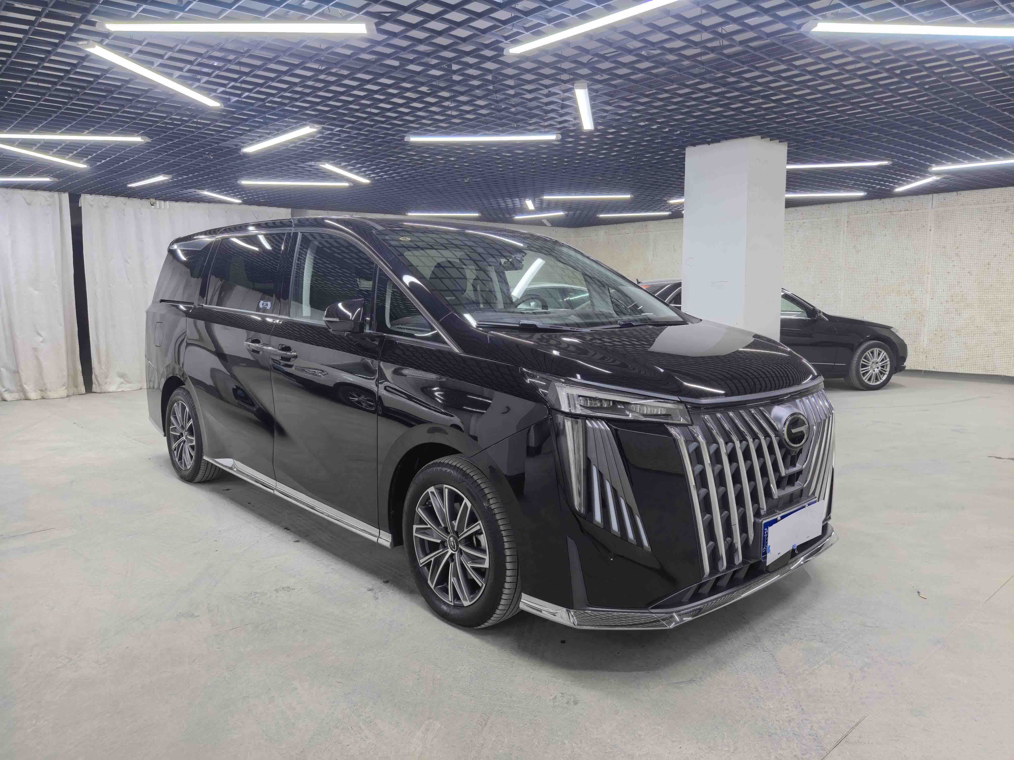 广汽传祺 传祺M8 2025 汽车图片 #3