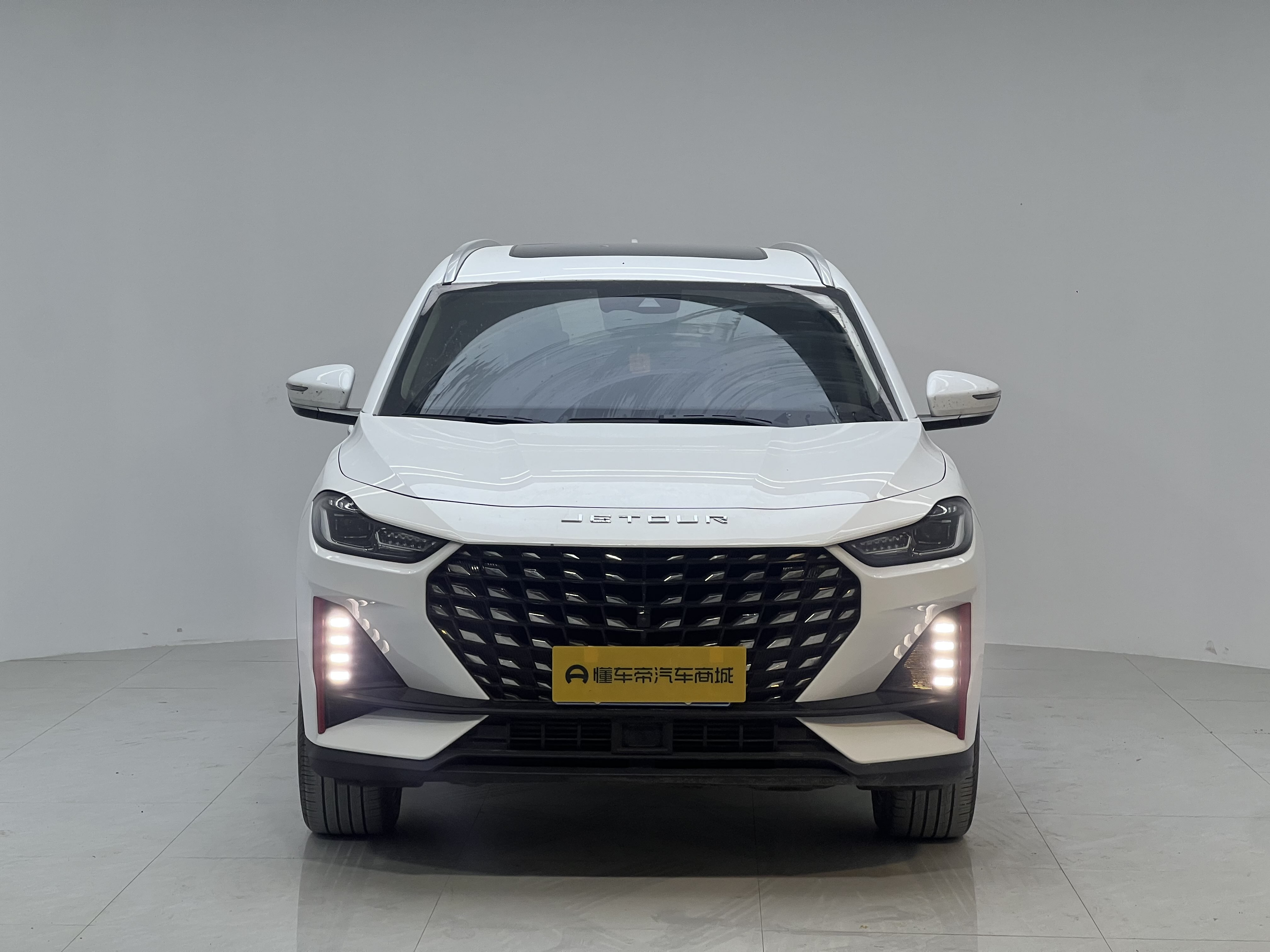 Jetour X70 PRO 2024 car image #3