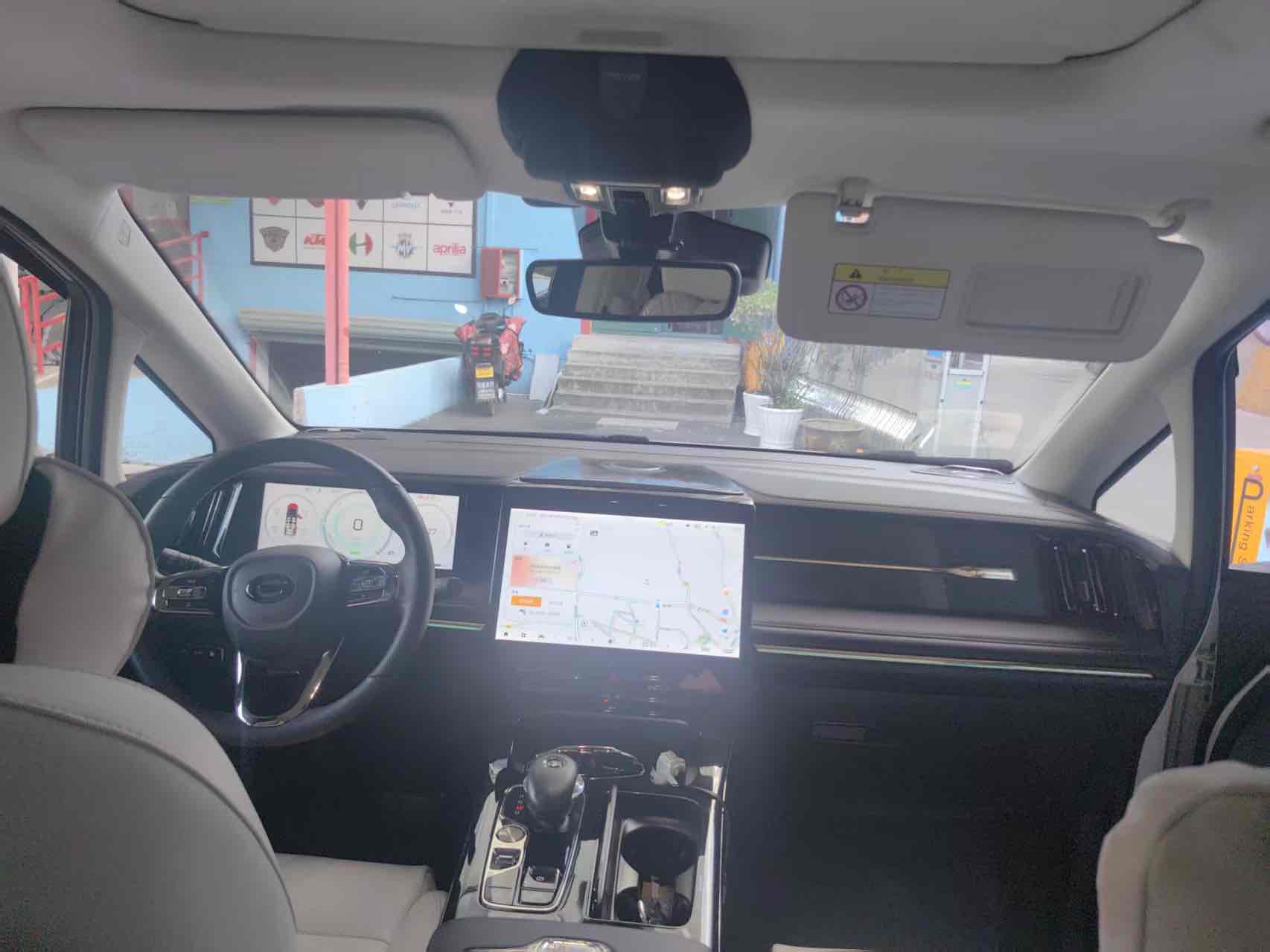 GAC Trumpchi E9 2024 #3 GAC Trumpchi E9 2024 car image #3