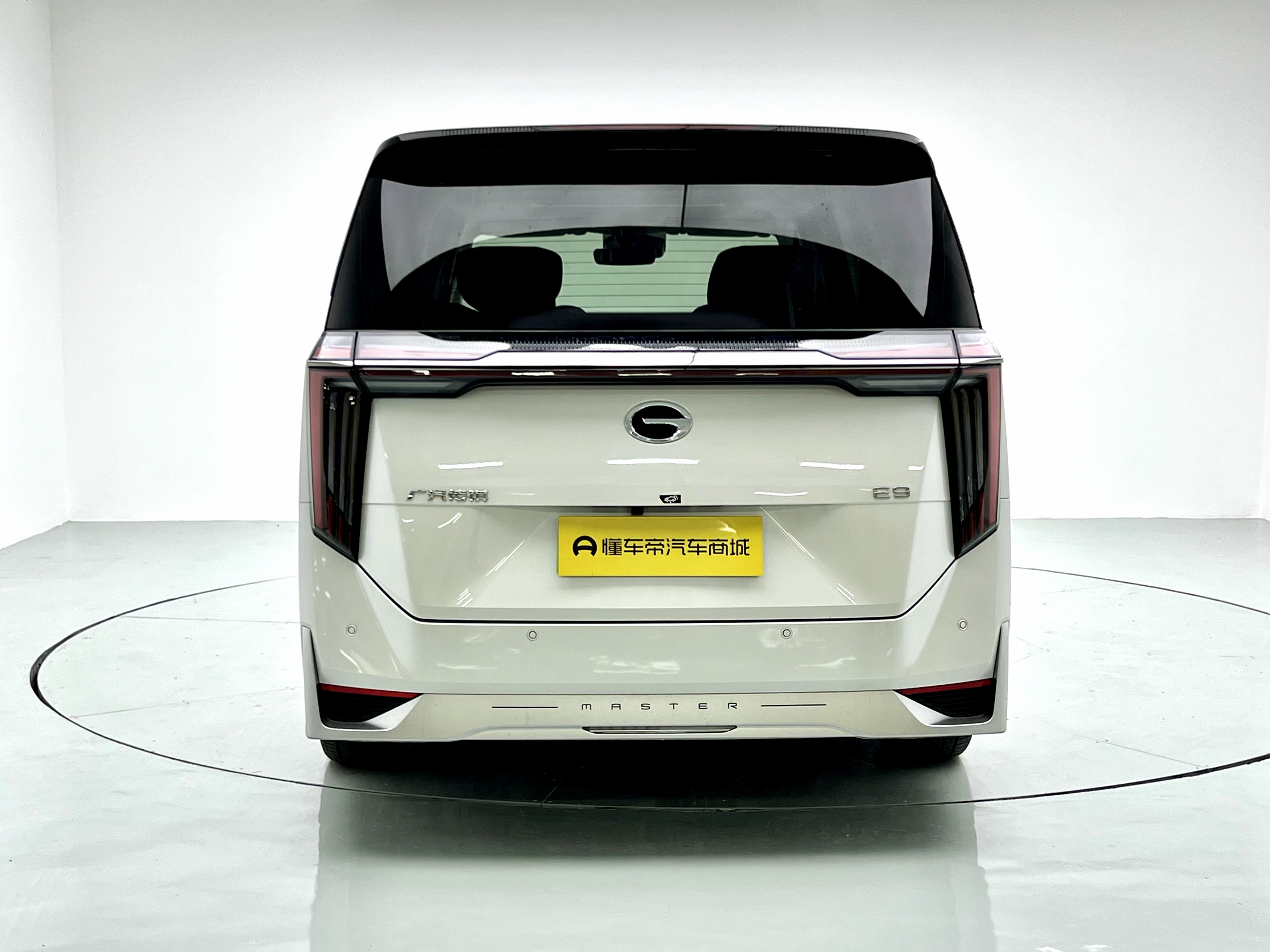 GAC Trumpchi E9 2024 #3 GAC Trumpchi E9 2024 car image #3