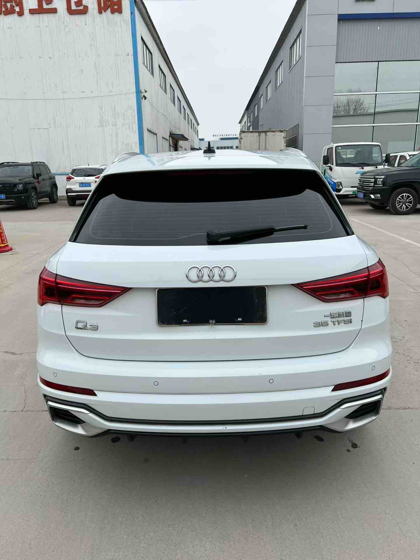 Audi Q3 2024 #3 Audi Q3 2024 car image #3