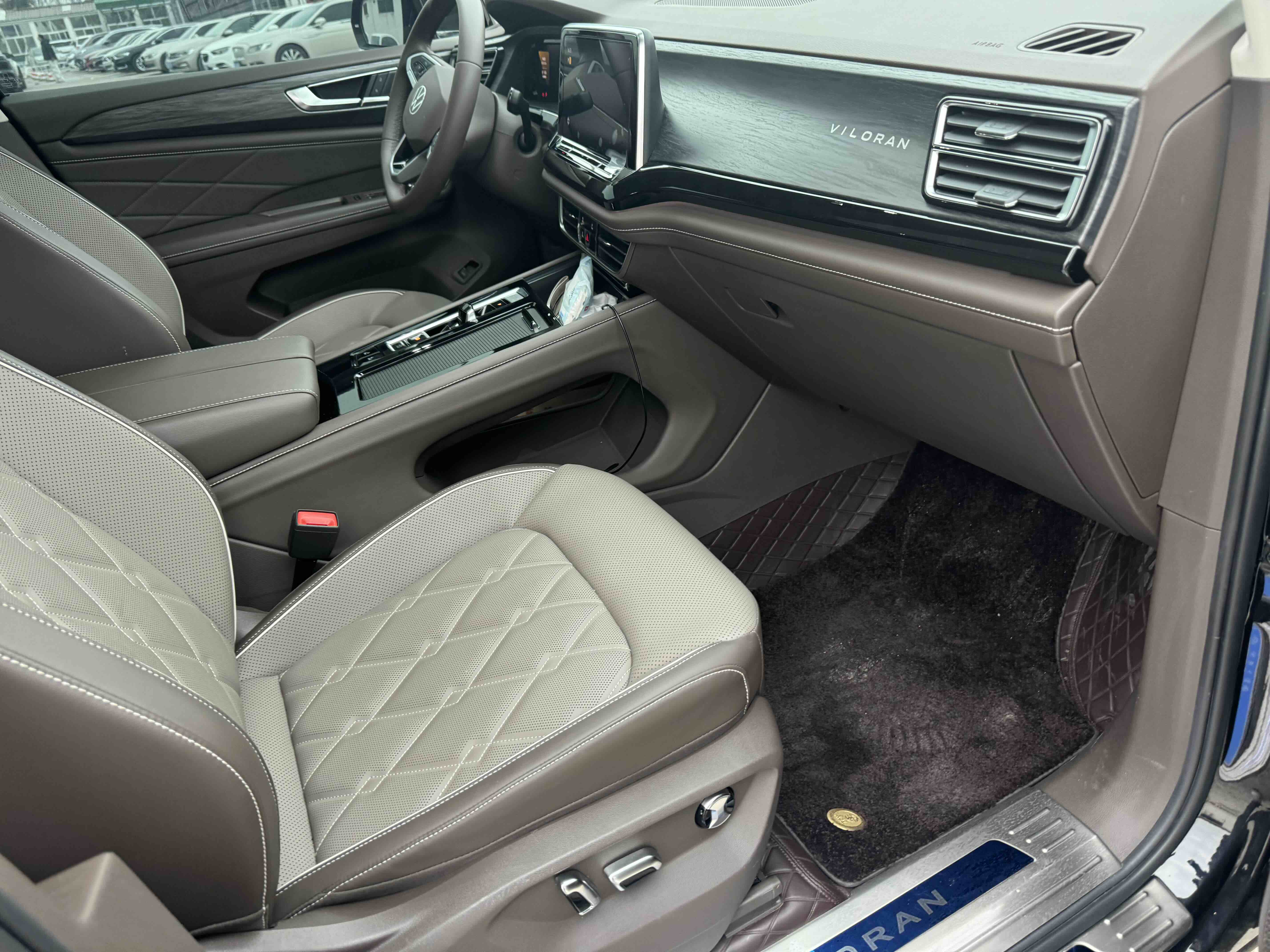 Volkswagen Viloran 2024 car image #3