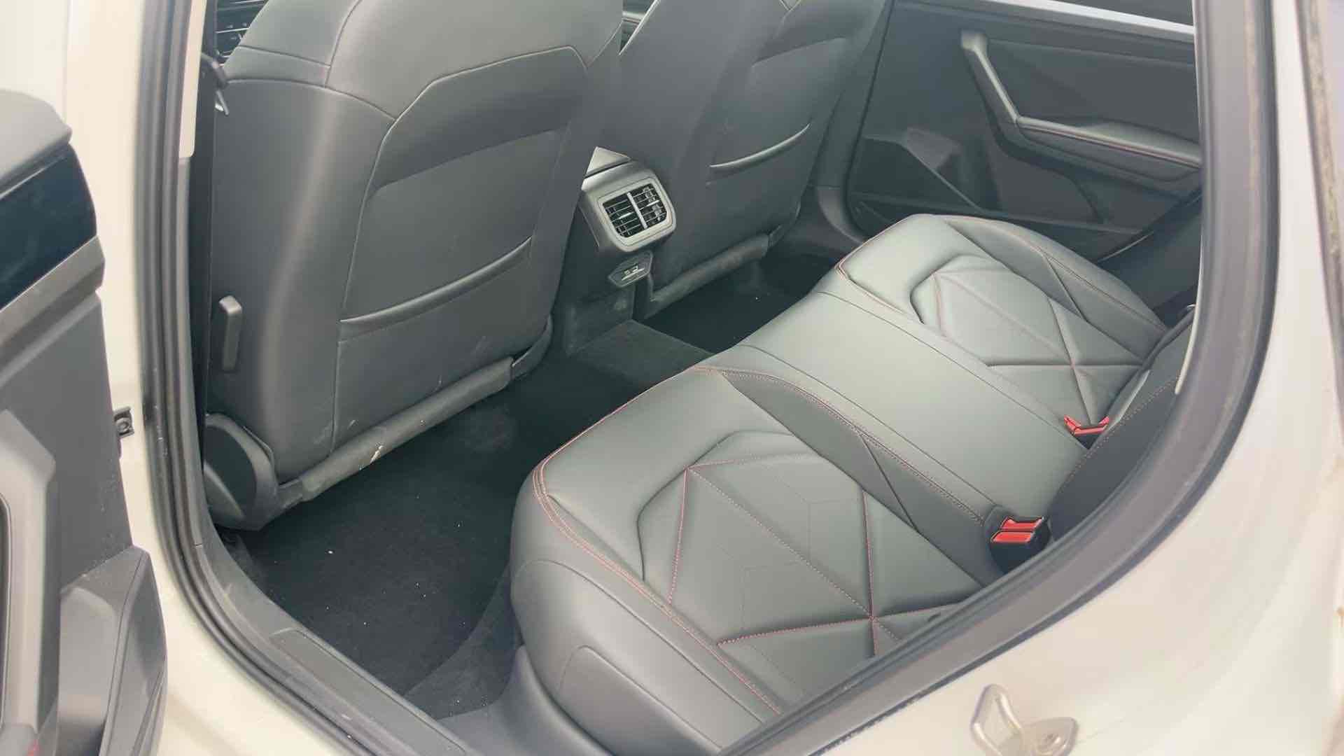 Volkswagen Lavida 2024 car image #3
