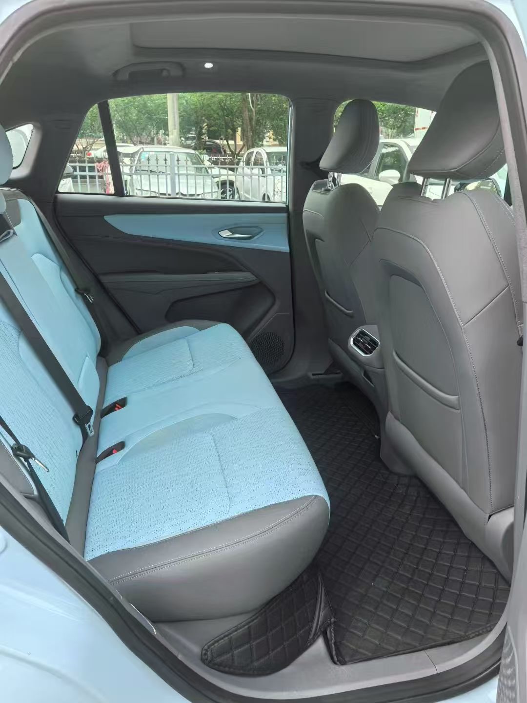 睿蓝汽车 睿蓝7 2024 汽车图片 #3