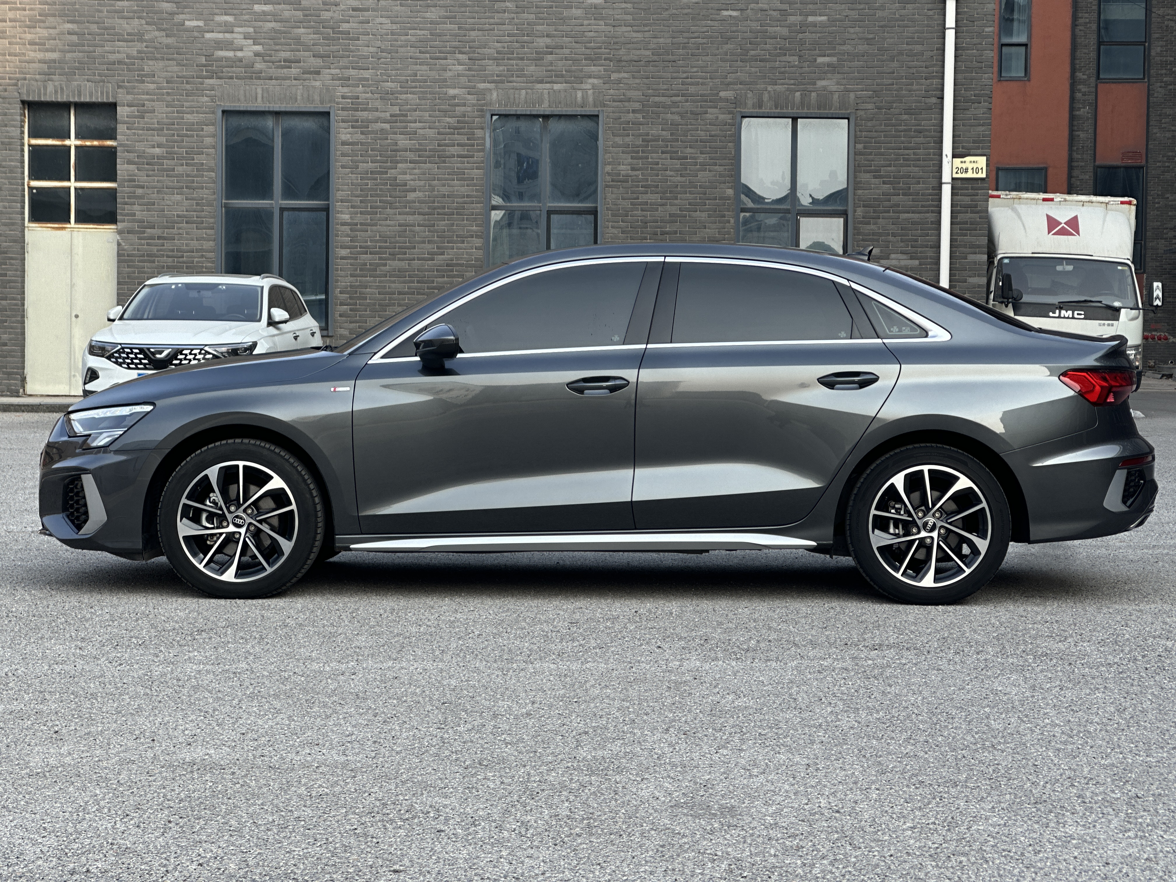 Audi A3 2024 immagine di auto #3