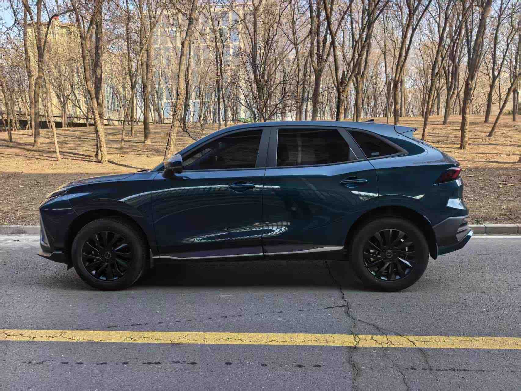 Forthing T5 EVO 2024 car image #3