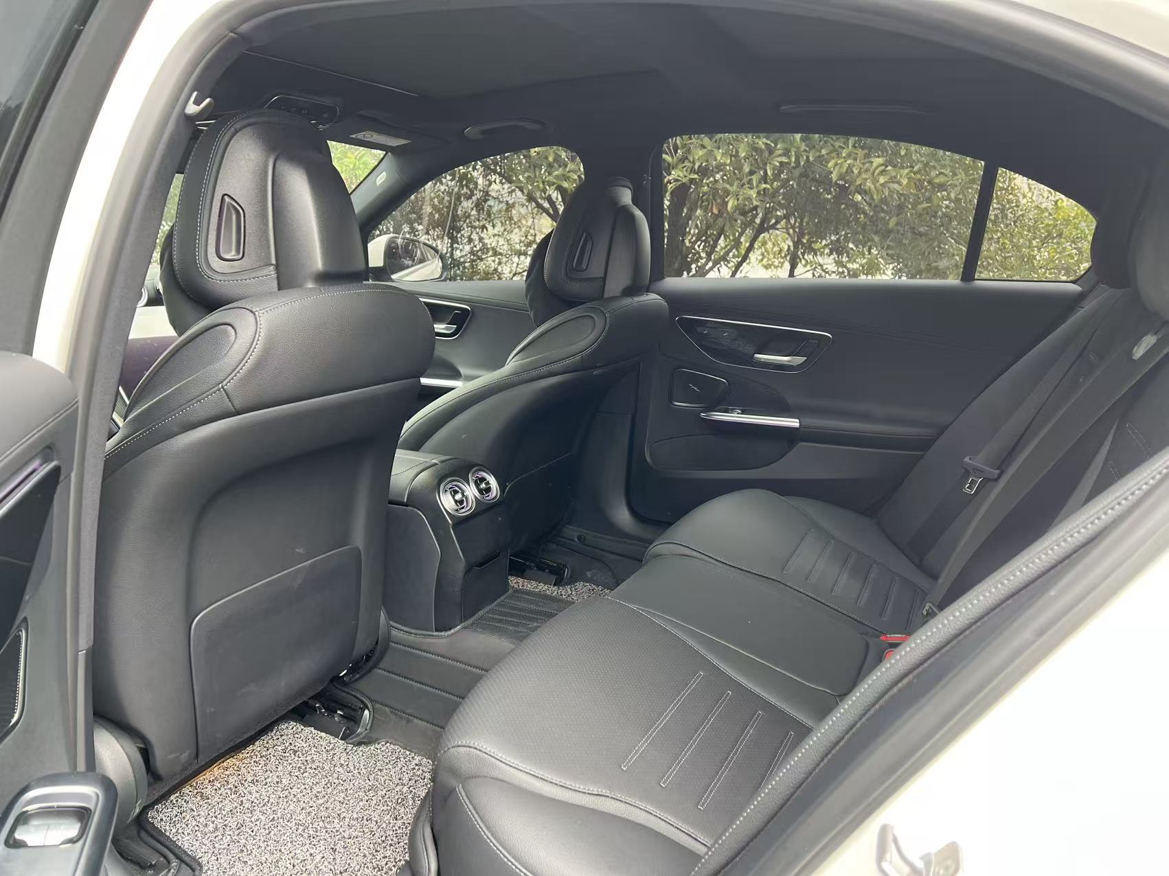 Mercedes-Benz C Class 2024 #3 Mercedes-Benz C Class 2024 car image #3