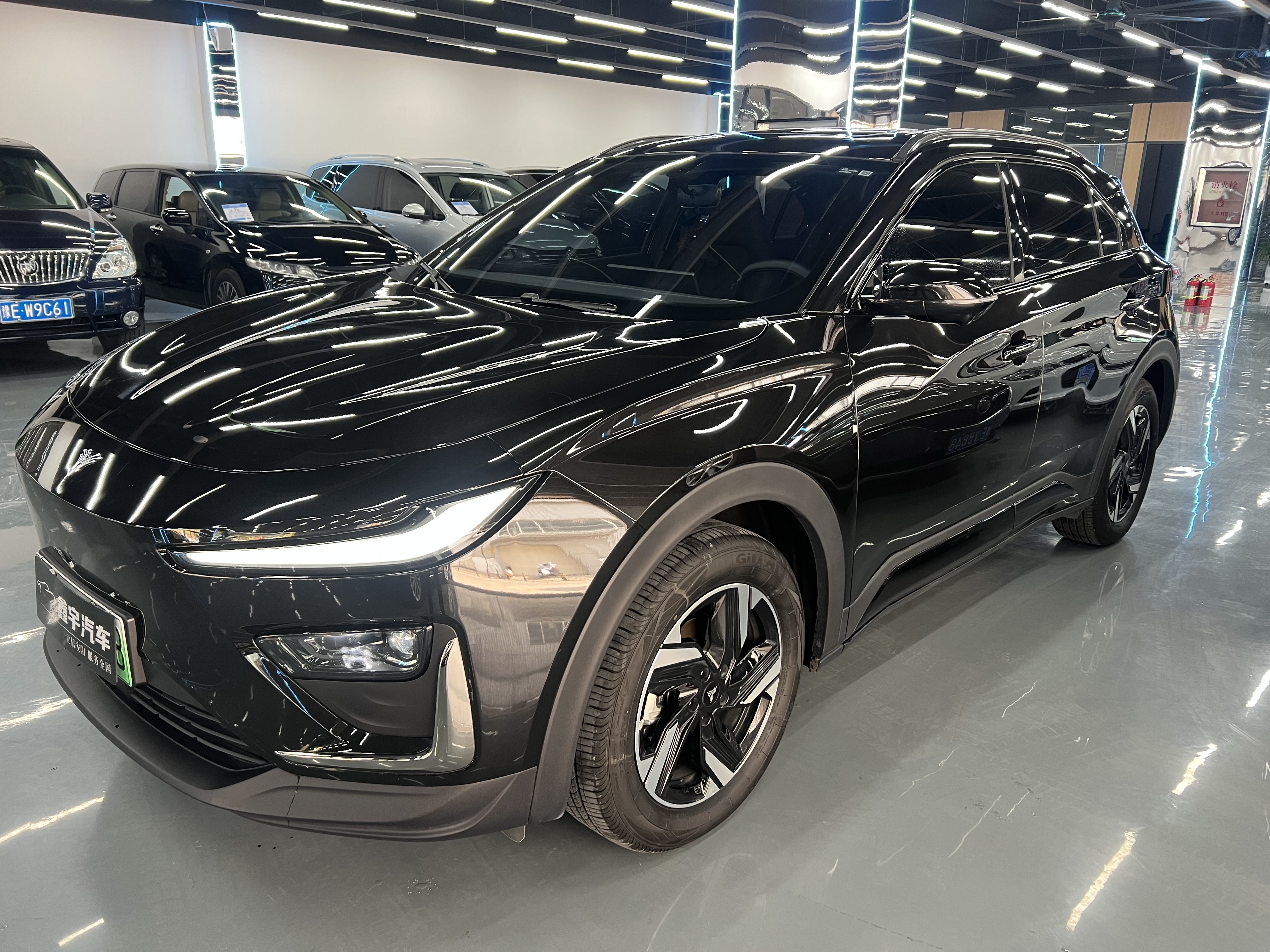 哪吒汽车 哪吒X 2024 汽车图片 #3