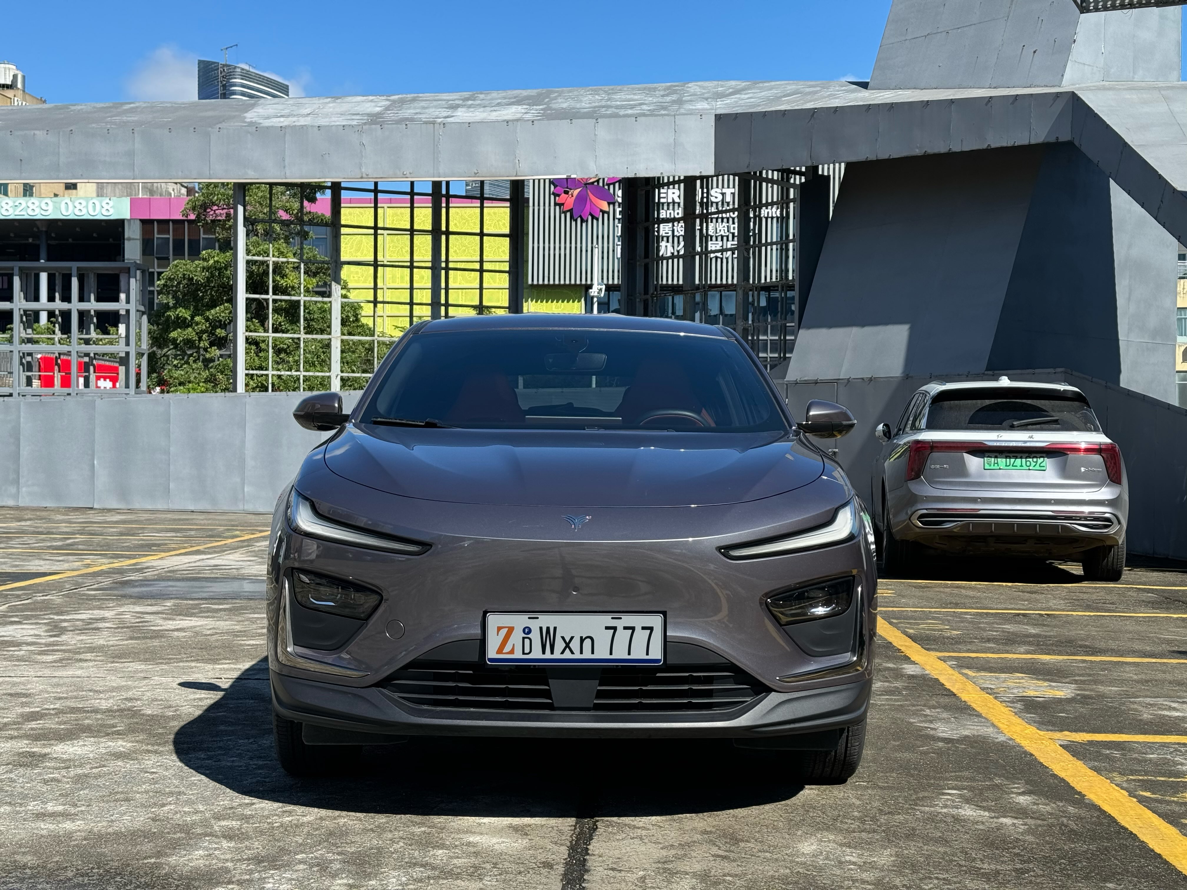 哪吒汽车 哪吒X 2024 汽车图片 #3