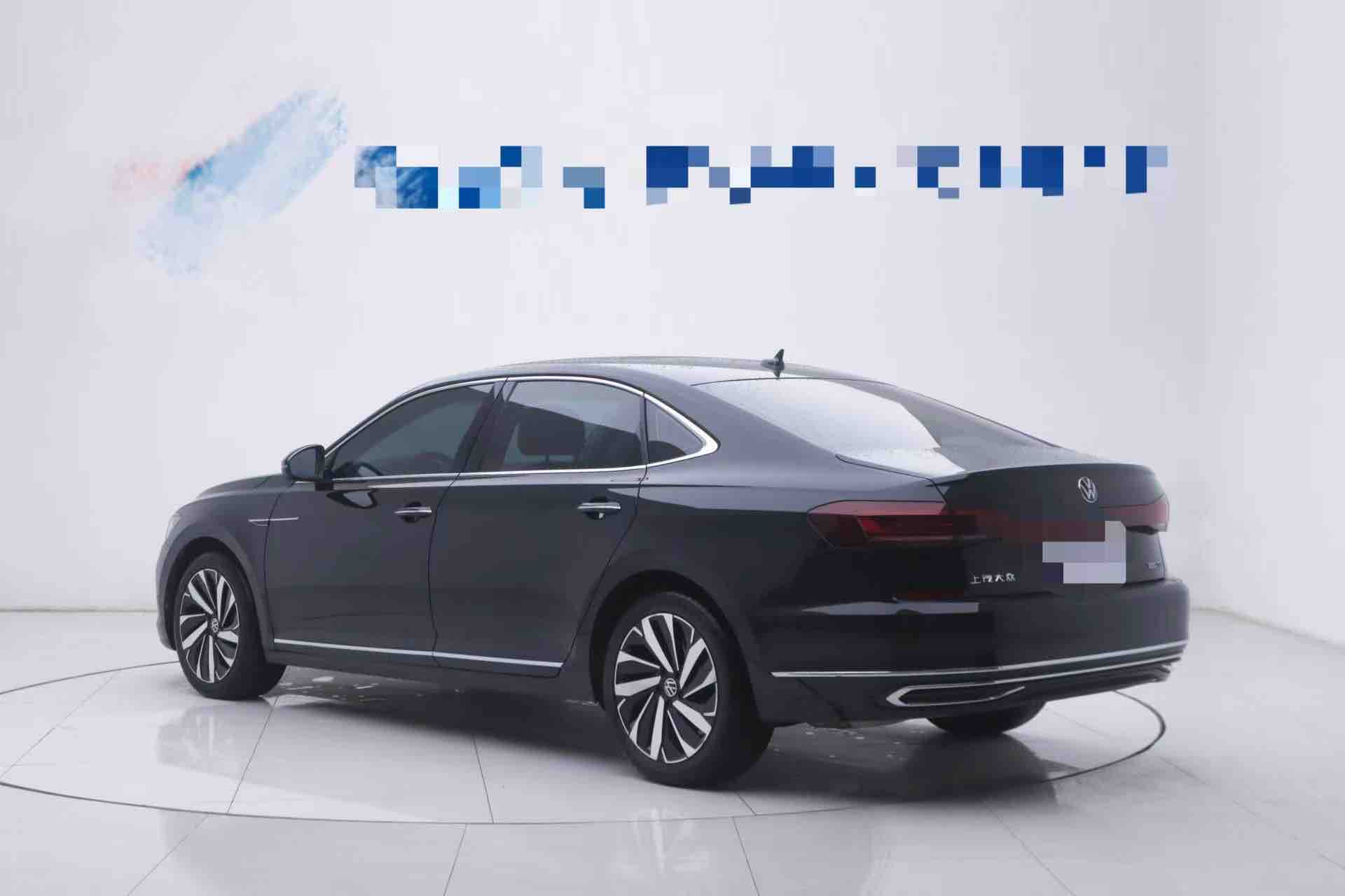 Volkswagen Passat 2024 car image #3