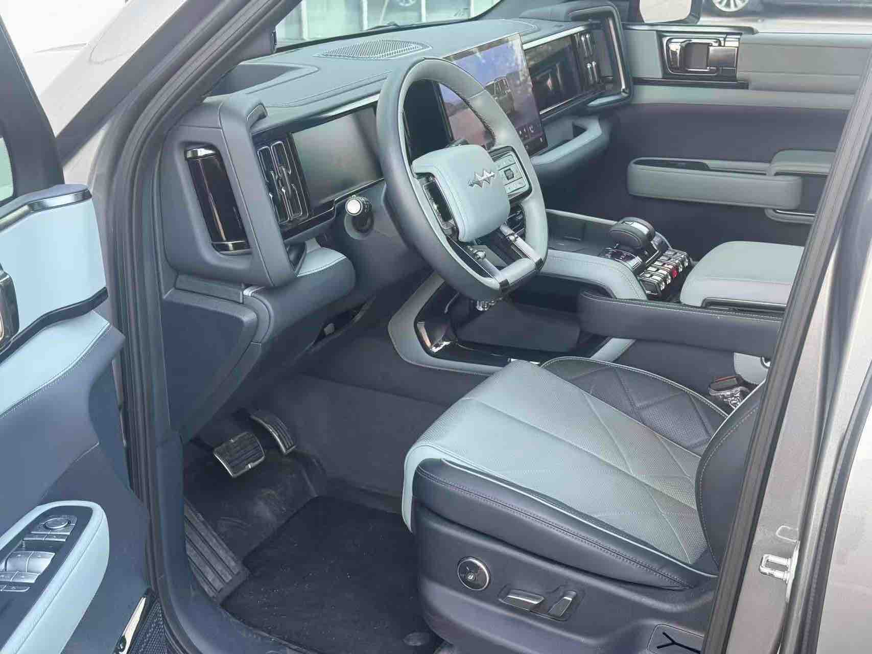 FangChengBao Leopard 5 2024 car image #3