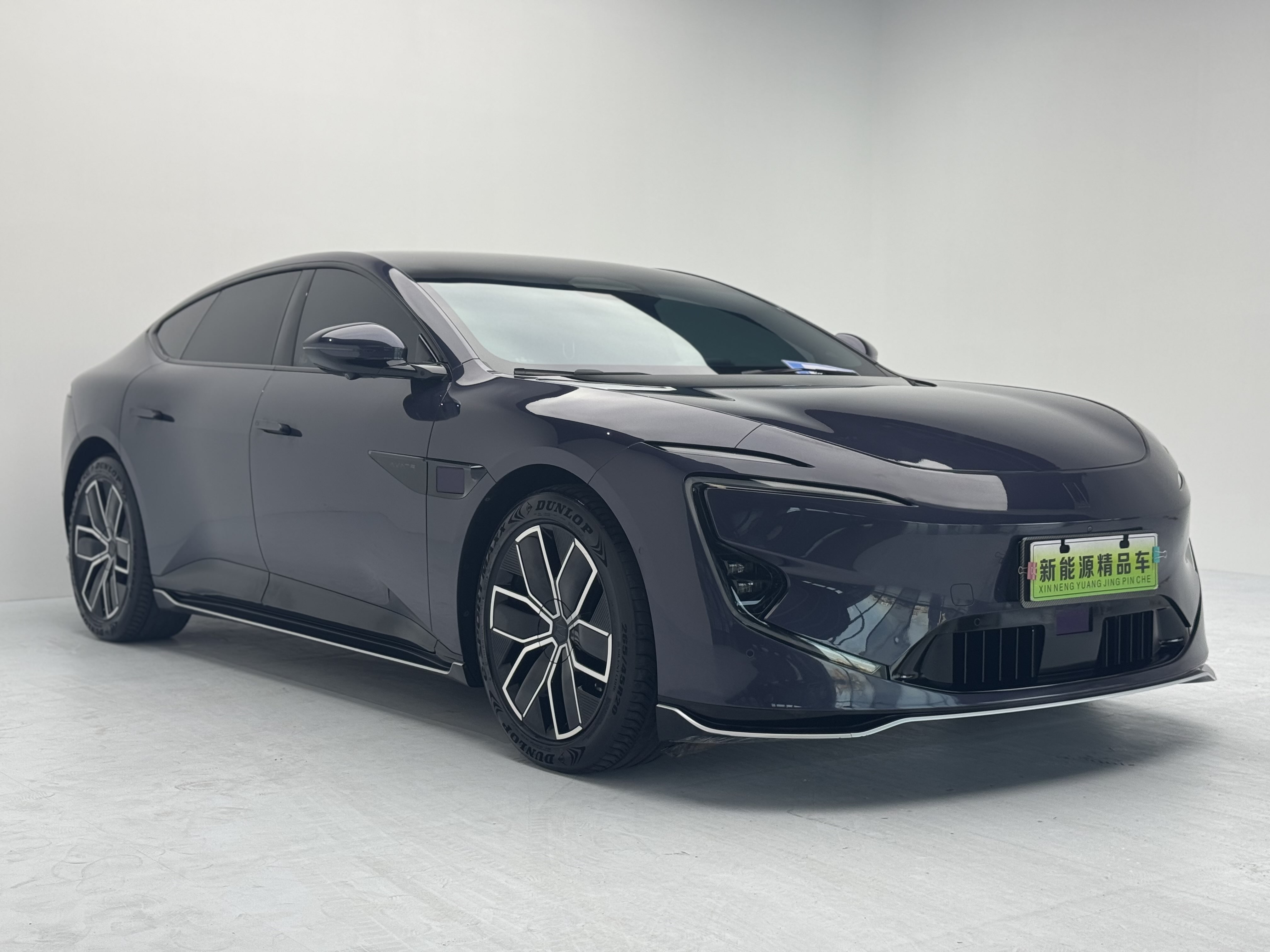 Avatr 12 2024 car image #3