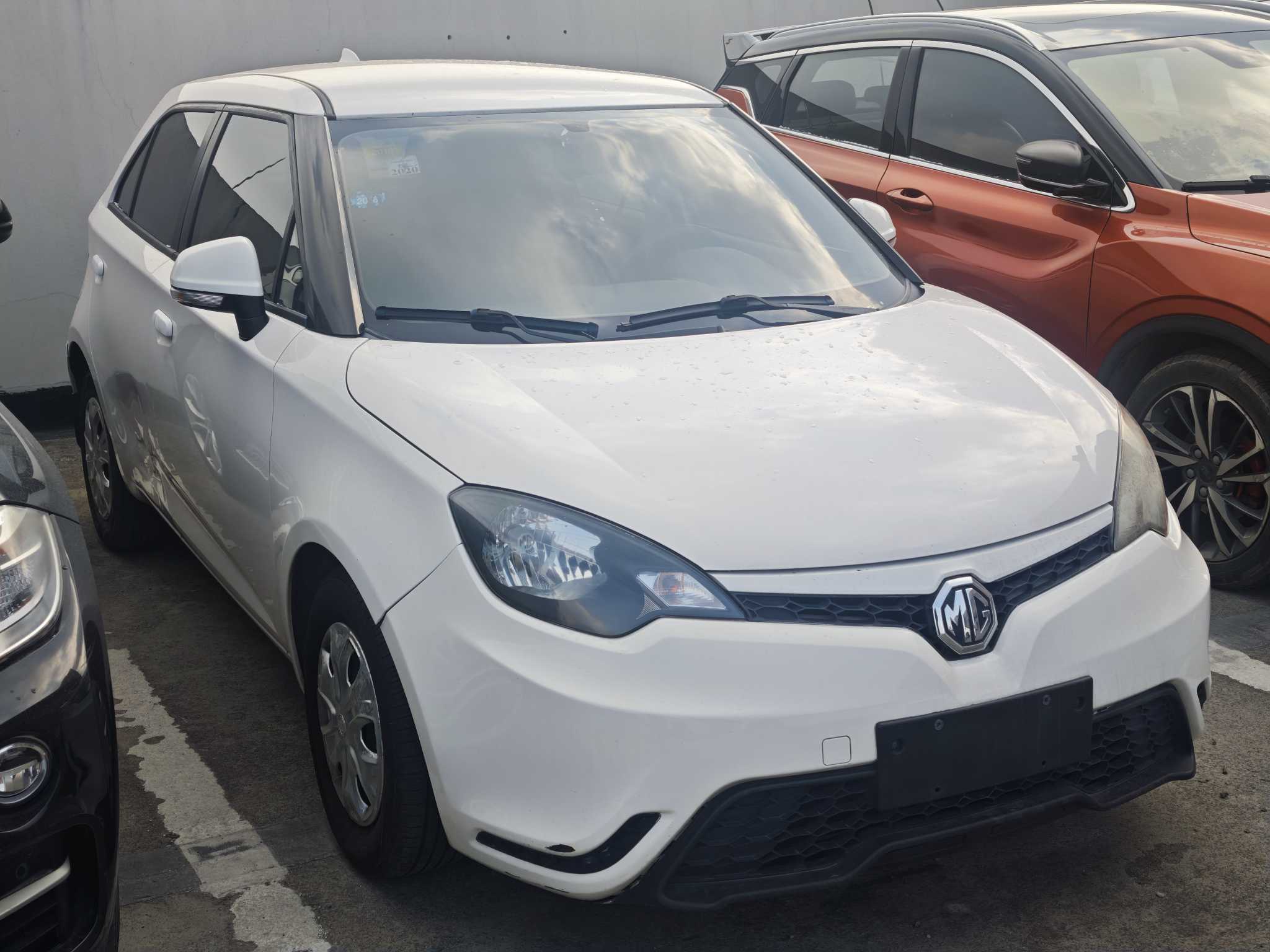 MG 3 2014 car image #3