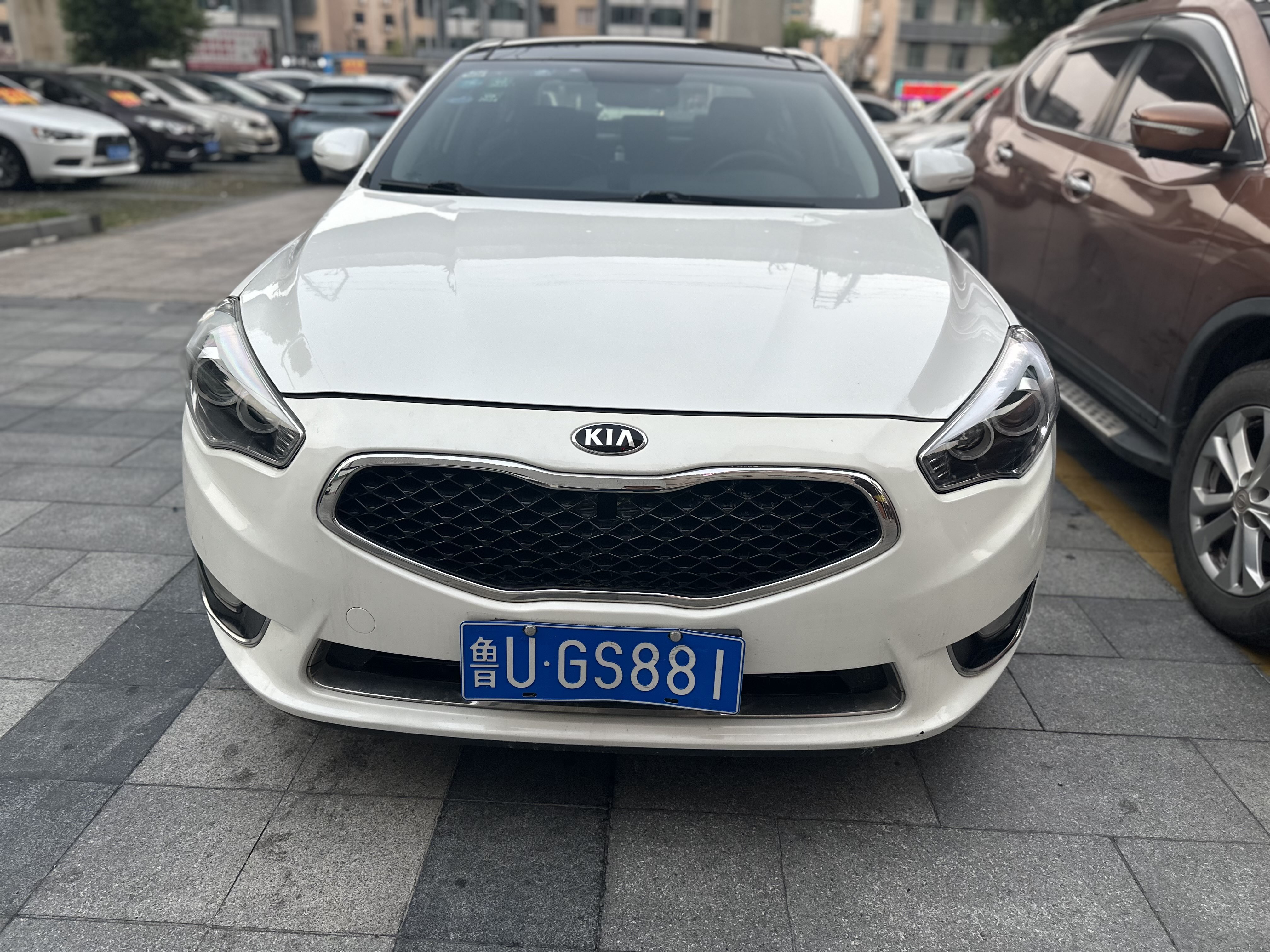 Kia Cadenza 2013 изображение автомобиля #3