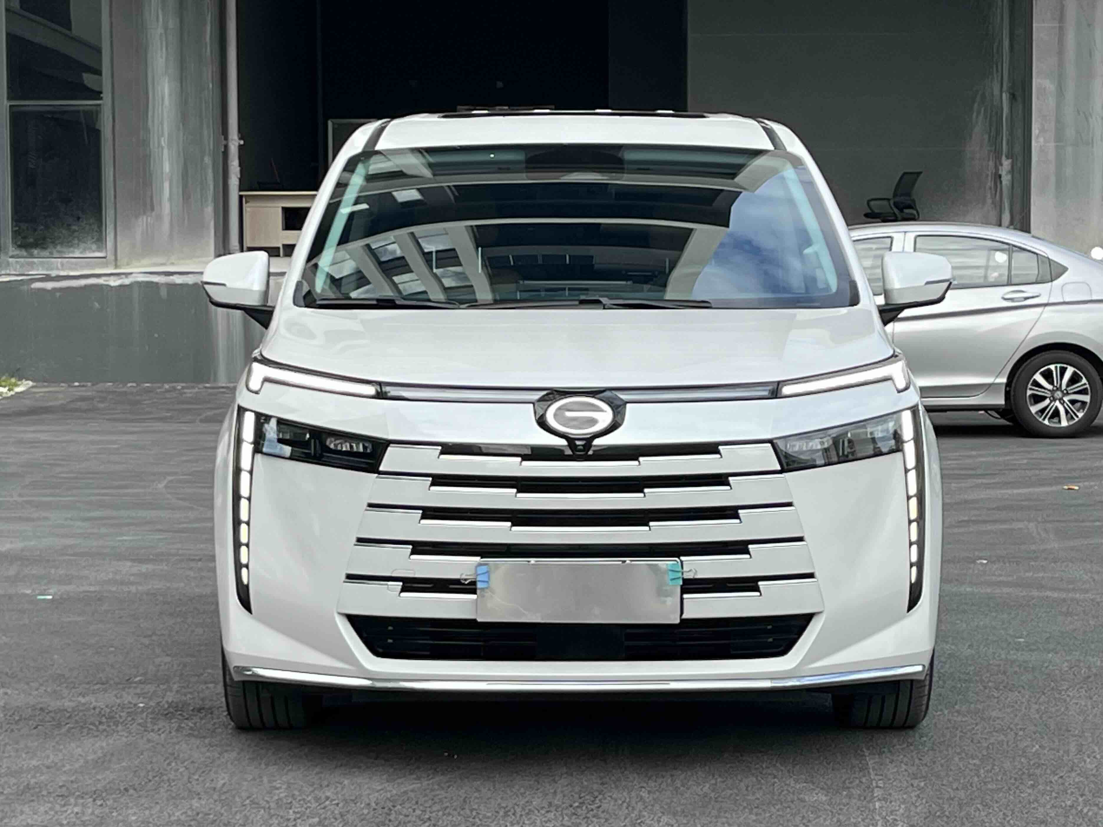GAC Trumpchi E8 New Energy 2024 car image #3